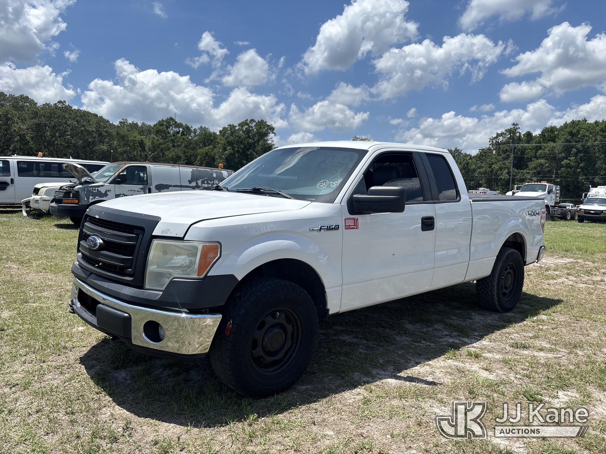 (Tampa, FL) 2014 Ford F150 4x4 Extended-Cab Pickup Truck Runs & Moves) (Body & Paint Damage