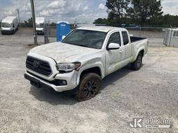 (Villa Rica, GA) 2018 Toyota Tacoma 4x4 Extended-Cab Pickup Truck Runs) (Intermittently Moves, Wreck