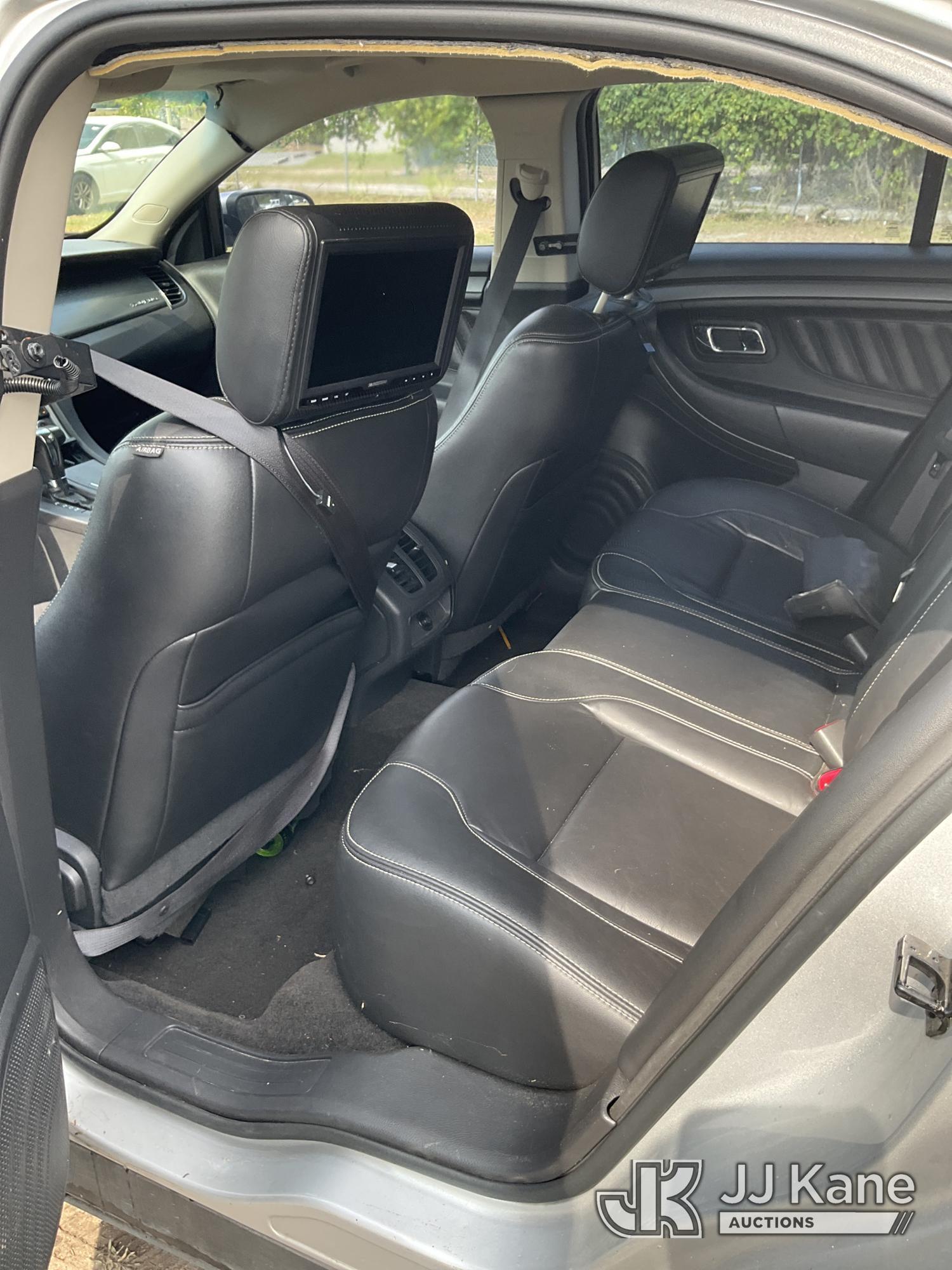 (Ocala, FL) 2012 Ford Taurus 4-Door Sedan Runs & Moves) (Jump To Start, Minor Body Damage, Paint Dam