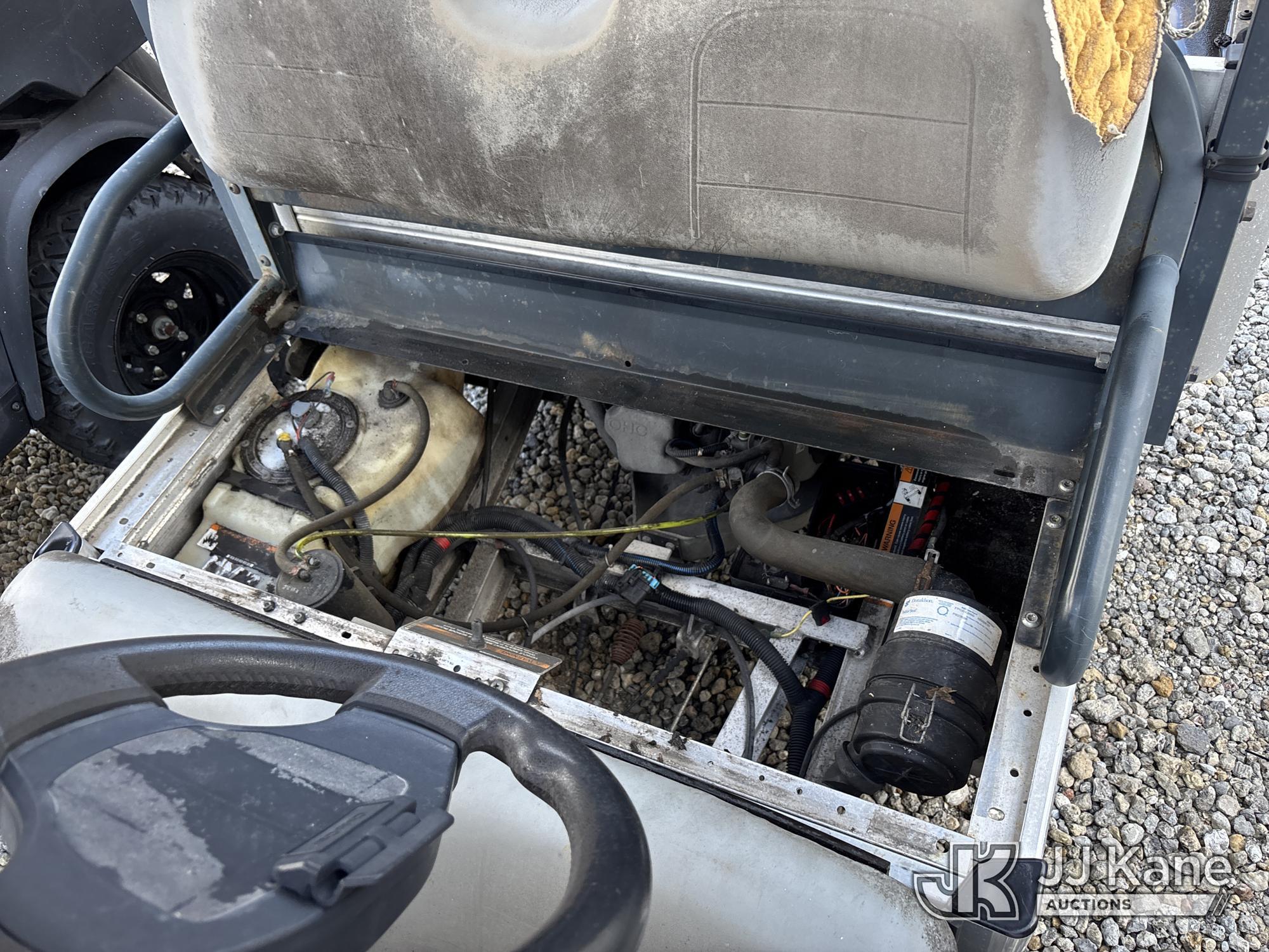 (Loxahatchee, FL) Club Car CarryAll 500 Yard Cart No Title) (Not Running, Condition Unknown) (Missin