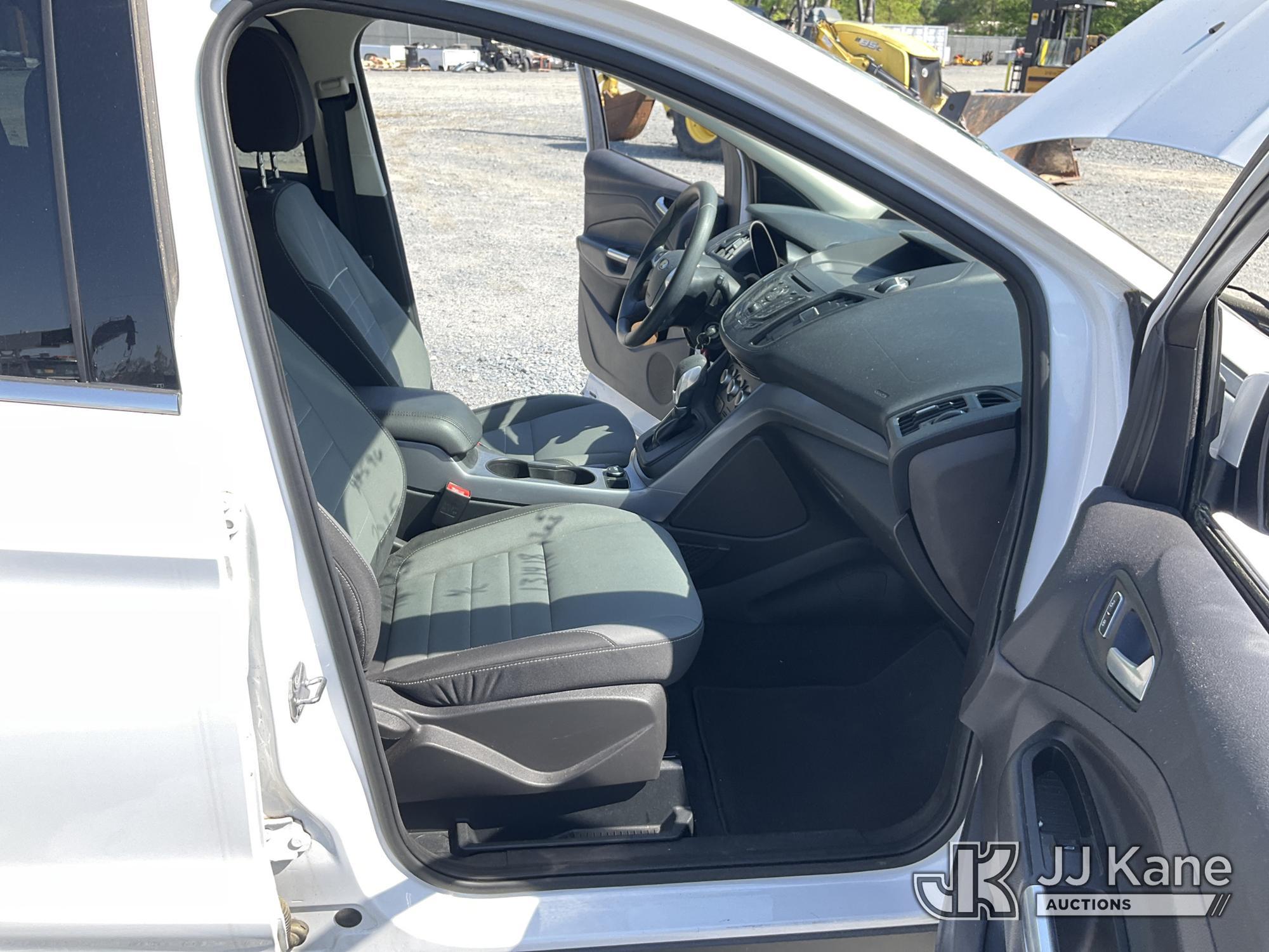 (China Grove, NC) 2015 Ford Escape 4x4 4-Door Sport Utility Vehicle Runs & Moves) (Engine Light On,