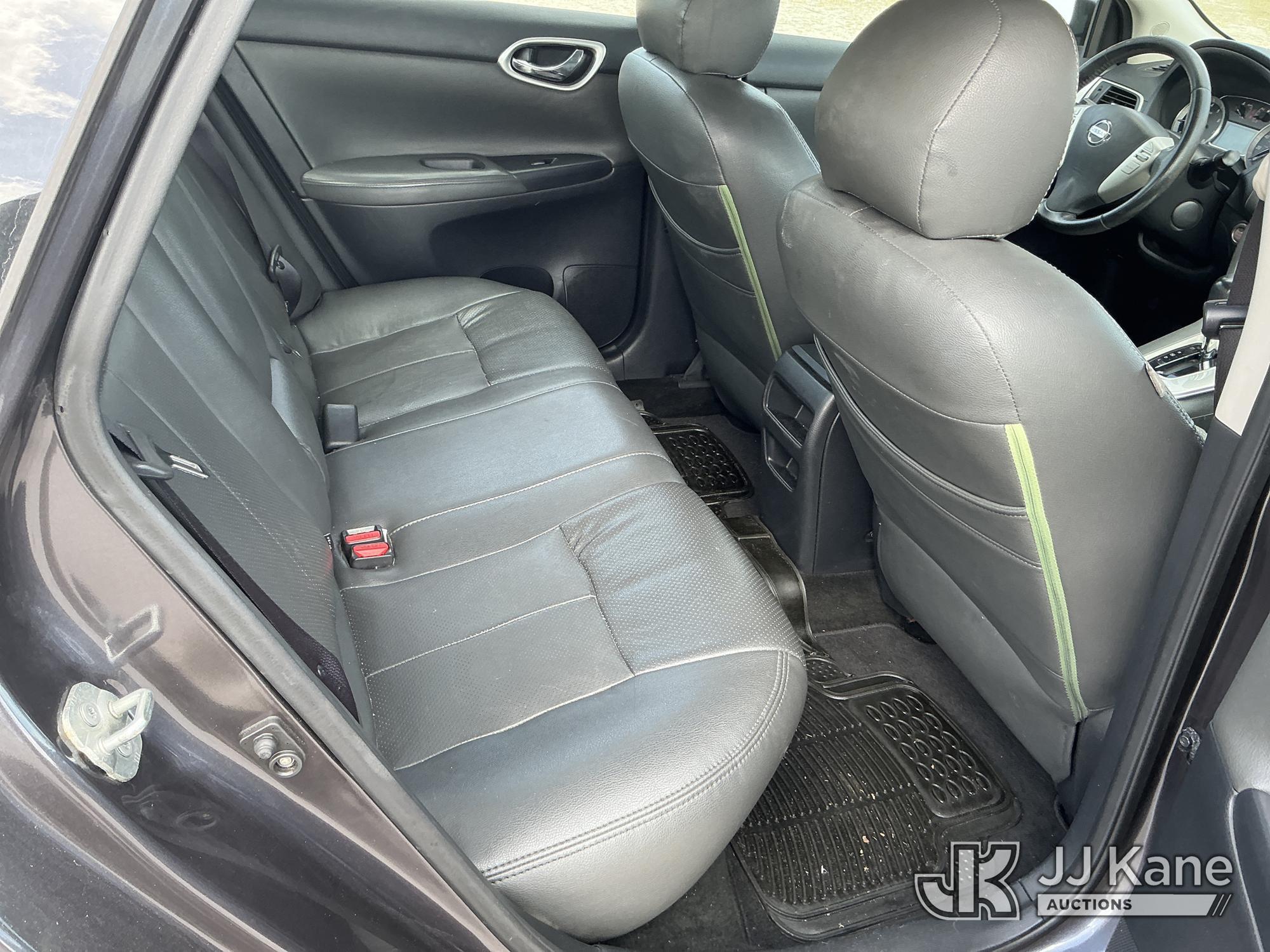 (Tampa, FL) 2014 Nissan Sentra 4-Door Sedan Runs & Moves) (Body Damage, Paint Damage) (FL Residents