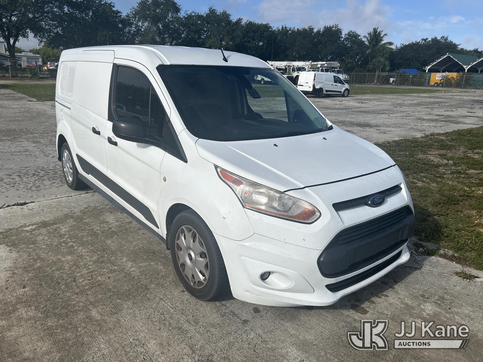 (Riviera Beach, FL) 2017 Ford Transit Connect Mini Cargo Van Runs & Moves) (Paint Damage) (FL Reside