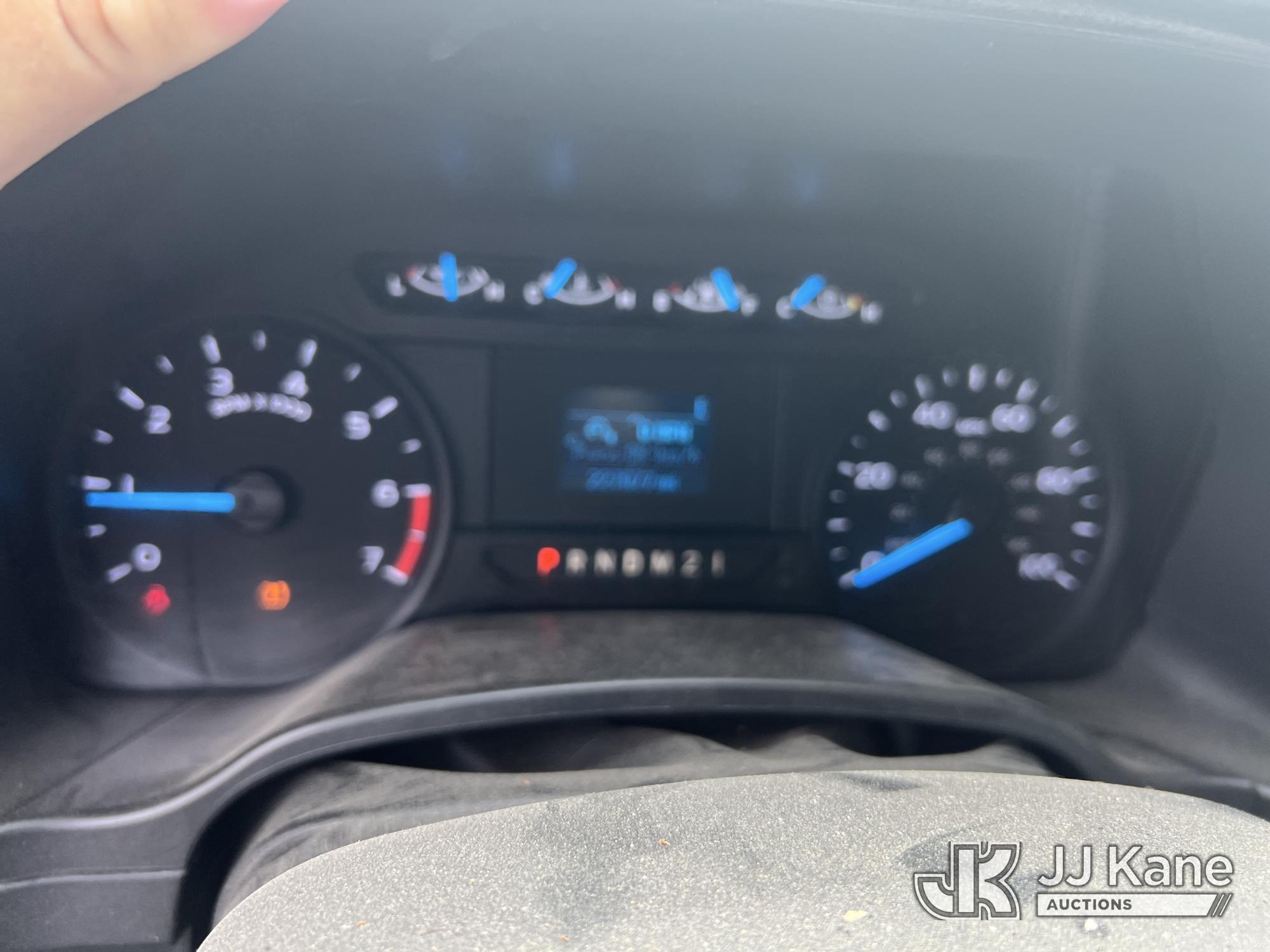 (College Park, GA) 2017 Ford F250 SD 4x4 Crew-Cab Pickup Truck Runs & Moves) (Engine Tick