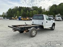 (China Grove, NC) 1999 Ford F-250 4X4 Cab & Chassis Runs & Moves) (ABS Light On, Brake Light On, Mis