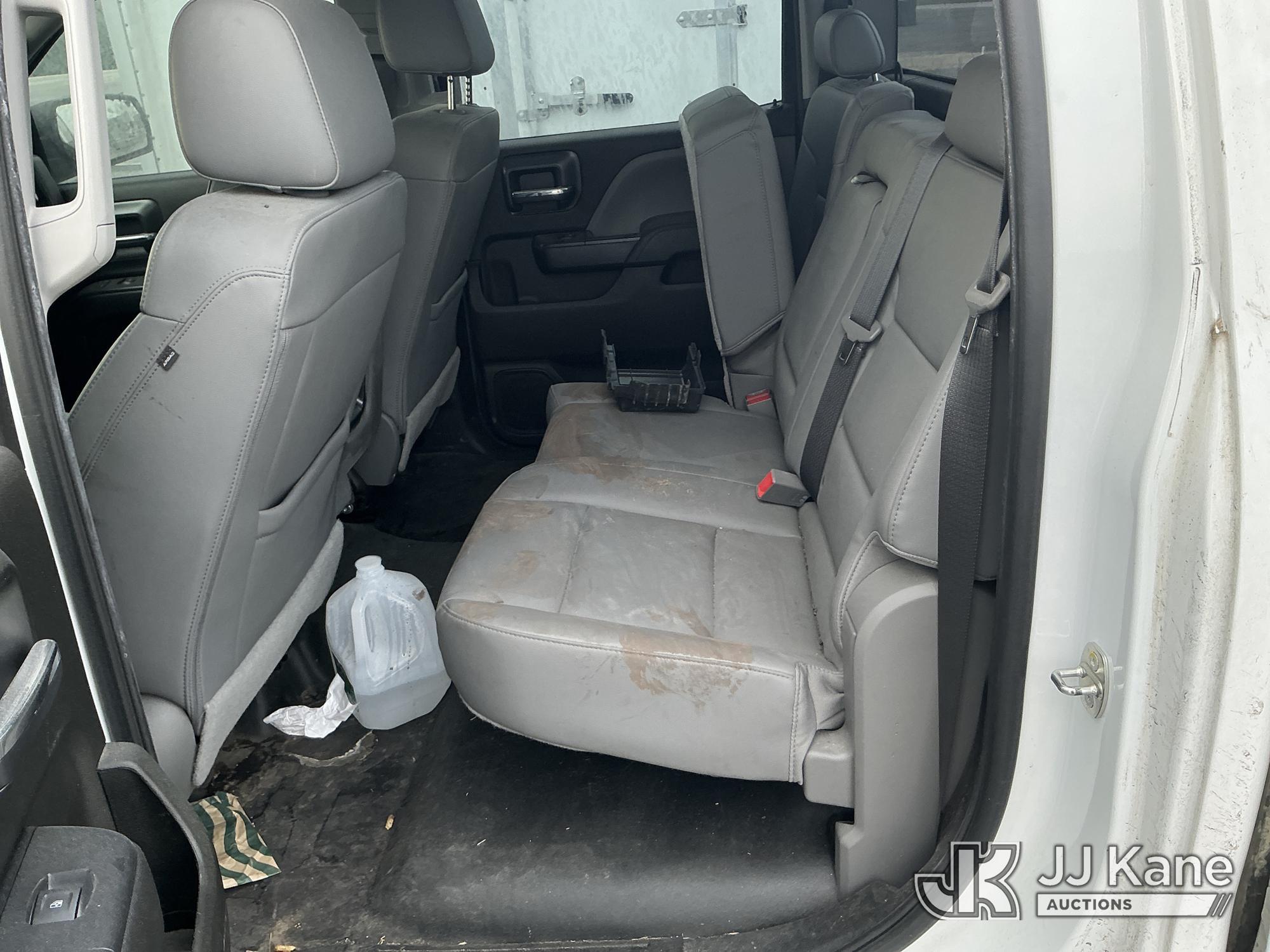 (Moncks Corner, SC) 2018 Chevrolet Silverado 1500 4x4 Crew-Cab Pickup Truck Not Running, Condition U
