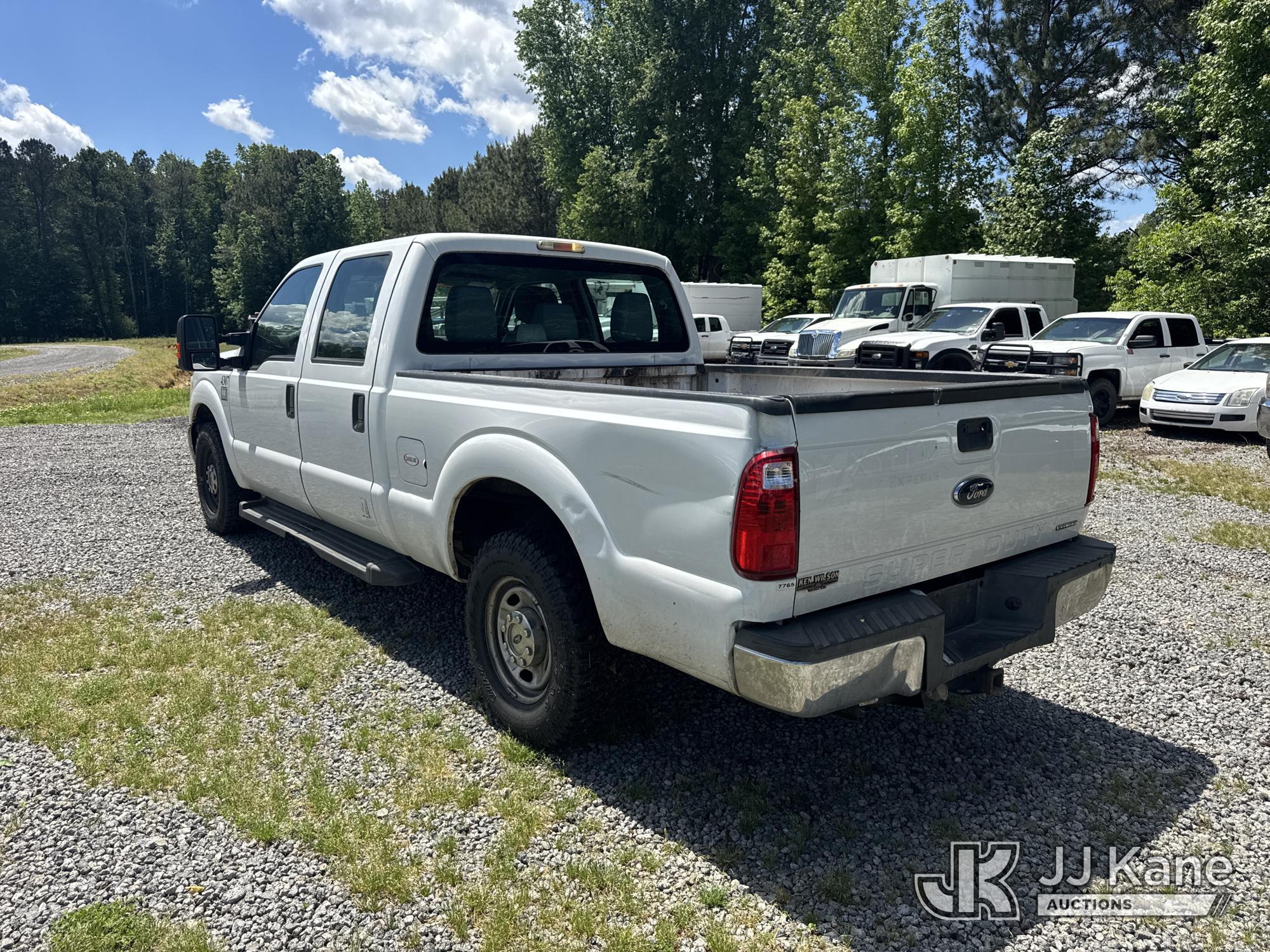 (Wakefield, VA) 2013 Ford F250 Crew-Cab Pickup Truck Runs & Moves) (Check Engine Light On, Body/Pain