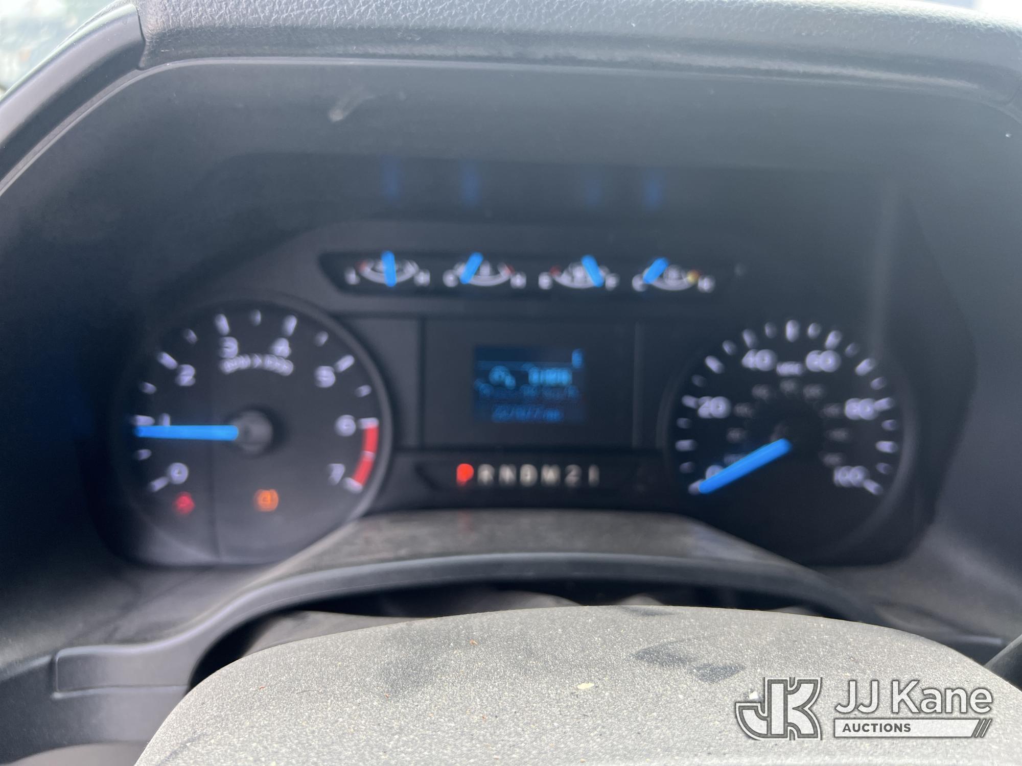 (College Park, GA) 2017 Ford F250 SD 4x4 Crew-Cab Pickup Truck Runs & Moves) (Engine Tick