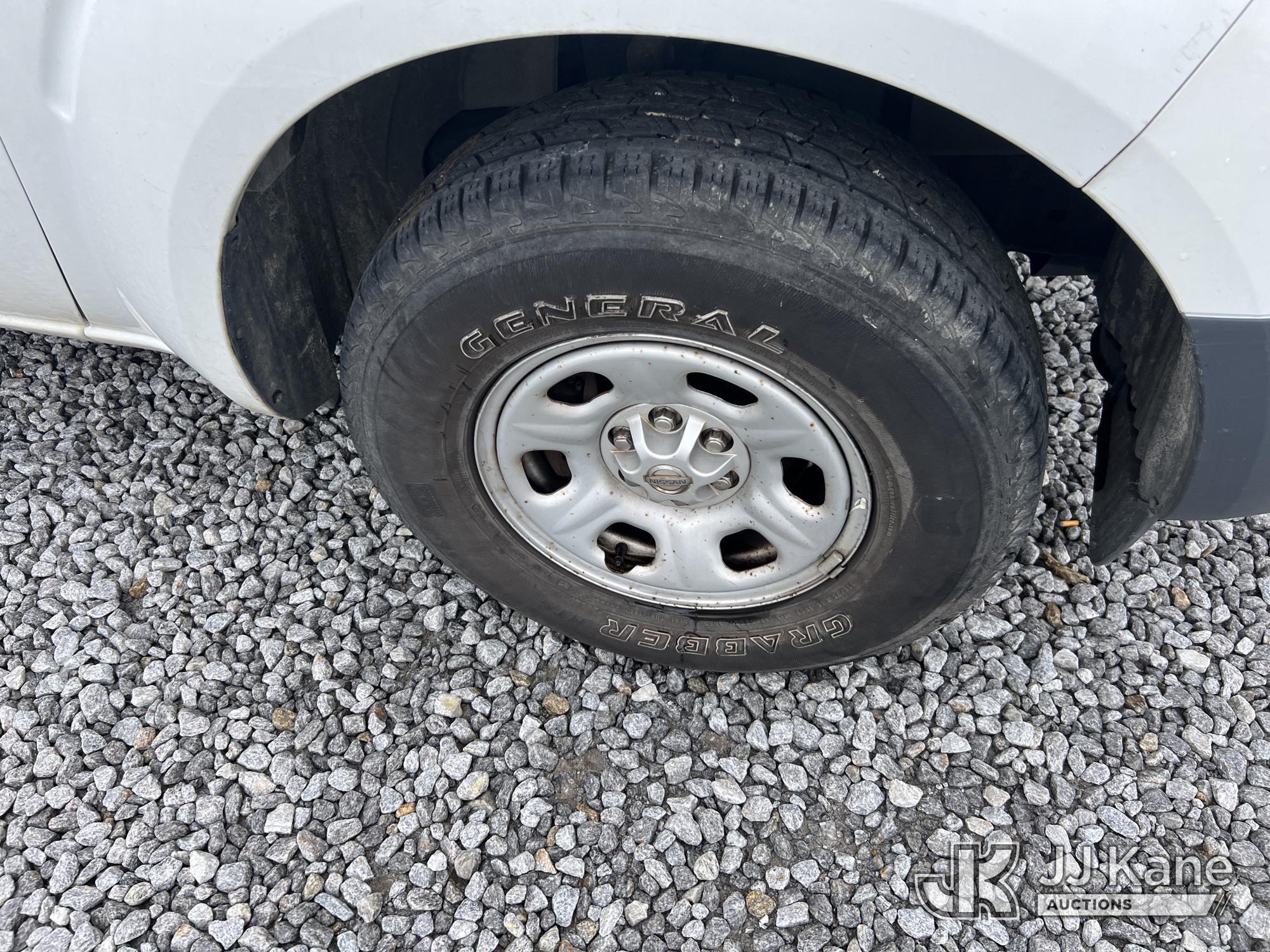 (Villa Rica, GA) 2016 Nissan Frontier Extended-Cab Pickup Truck Runs & Moves) (Check Engine Light On
