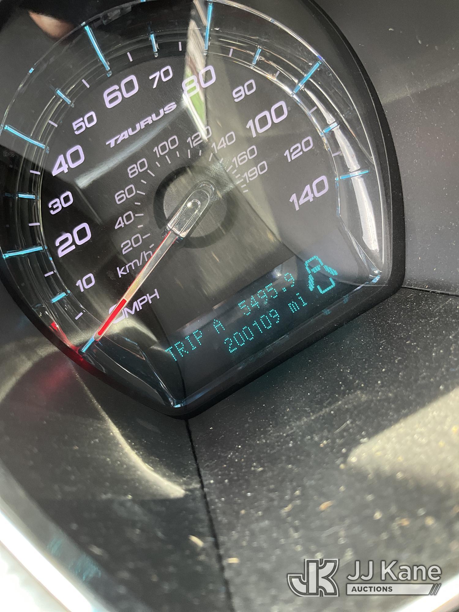 (Ocala, FL) 2012 Ford Taurus 4-Door Sedan Runs & Moves) (Jump To Start, Minor Body Damage, Paint Dam