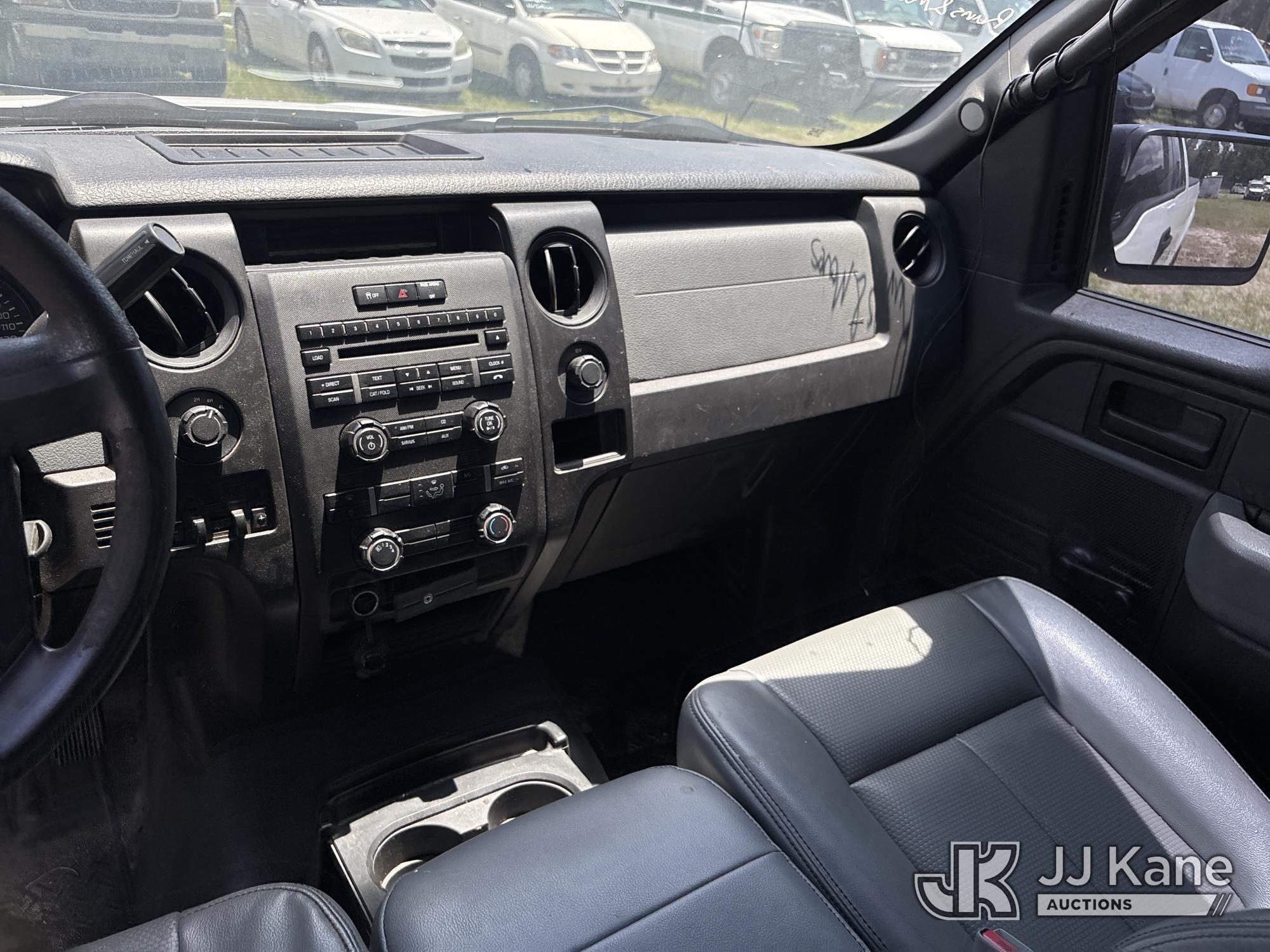 (Tampa, FL) 2014 Ford F150 4x4 Extended-Cab Pickup Truck Runs & Moves) (Body & Paint Damage