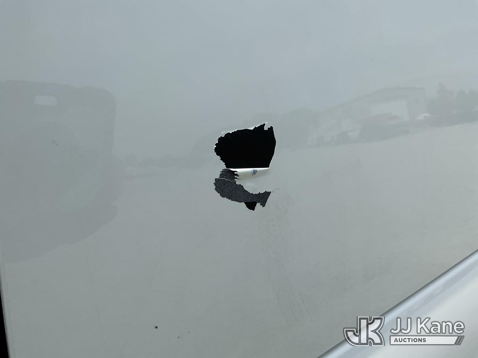 (China Grove, NC) 2018 Ford TRANSIT CONNECT Mini Cargo Van Runs & Moves) (Check Engine Light On, Pai