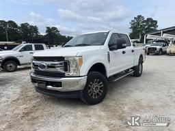 (College Park, GA) 2017 Ford F250 SD 4x4 Crew-Cab Pickup Truck Runs & Moves) (Engine Tick