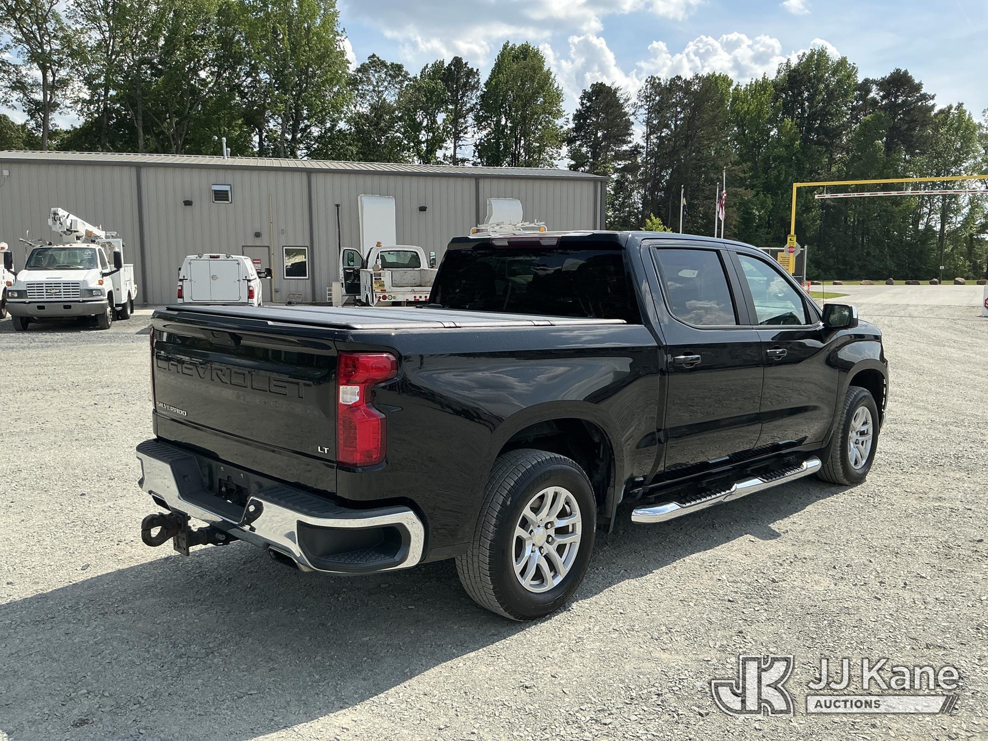 (China Grove, NC) 2020 Chevrolet Silverado 1500 4x4 Crew-Cab Pickup Truck Runs & Moves) (Seller Stat