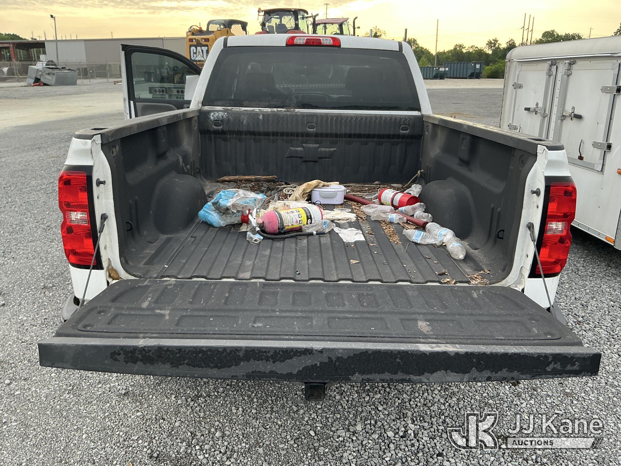 (Moncks Corner, SC) 2018 Chevrolet Silverado 1500 4x4 Crew-Cab Pickup Truck Not Running, Condition U