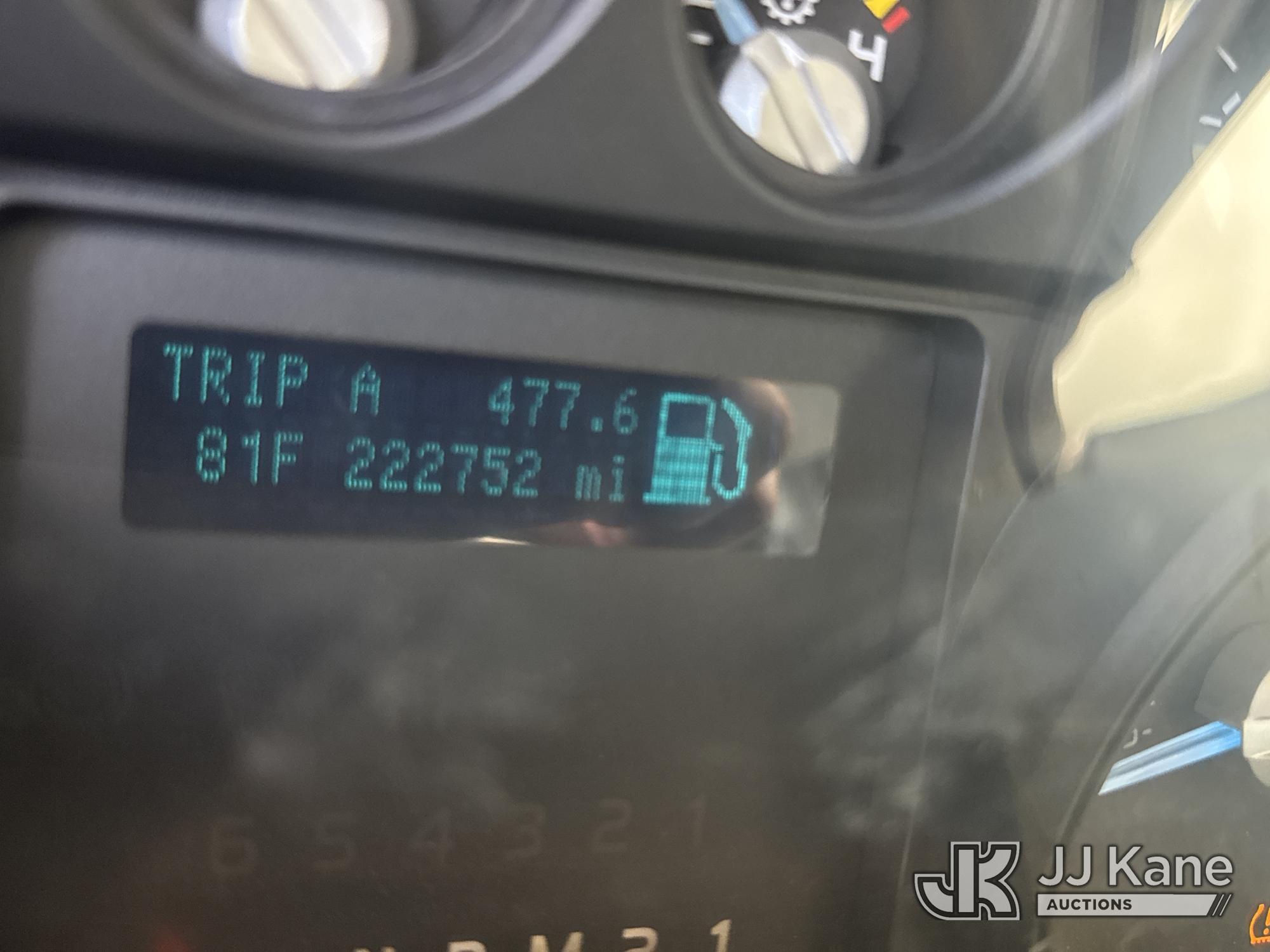 (Wakefield, VA) 2013 Ford F250 Crew-Cab Pickup Truck Runs & Moves) (Check Engine Light On, Body/Pain