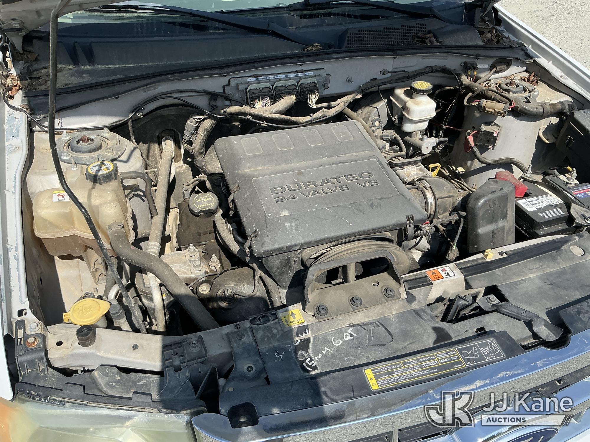 (China Grove, NC) 2011 Ford Escape 4x4 4-Door Sport Utility Vehicle Runs & Moves) (Body/Paint Damage