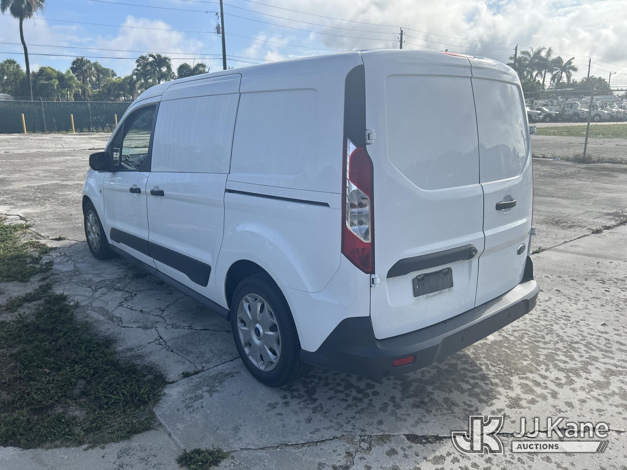 (Riviera Beach, FL) 2017 Ford Transit Connect Mini Cargo Van Runs & Moves) (Paint Damage) (FL Reside
