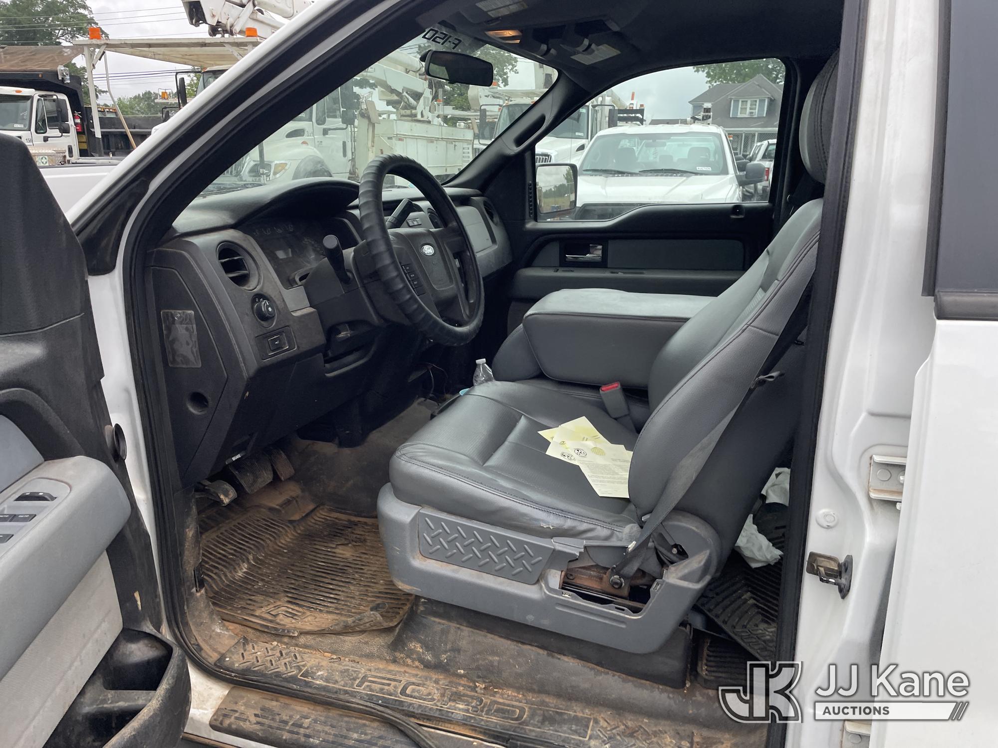 (Albertville, AL) 2012 Ford F150 4x4 Crew-Cab Pickup Truck, (Municipality Owned) Runs & Moves) (Jump