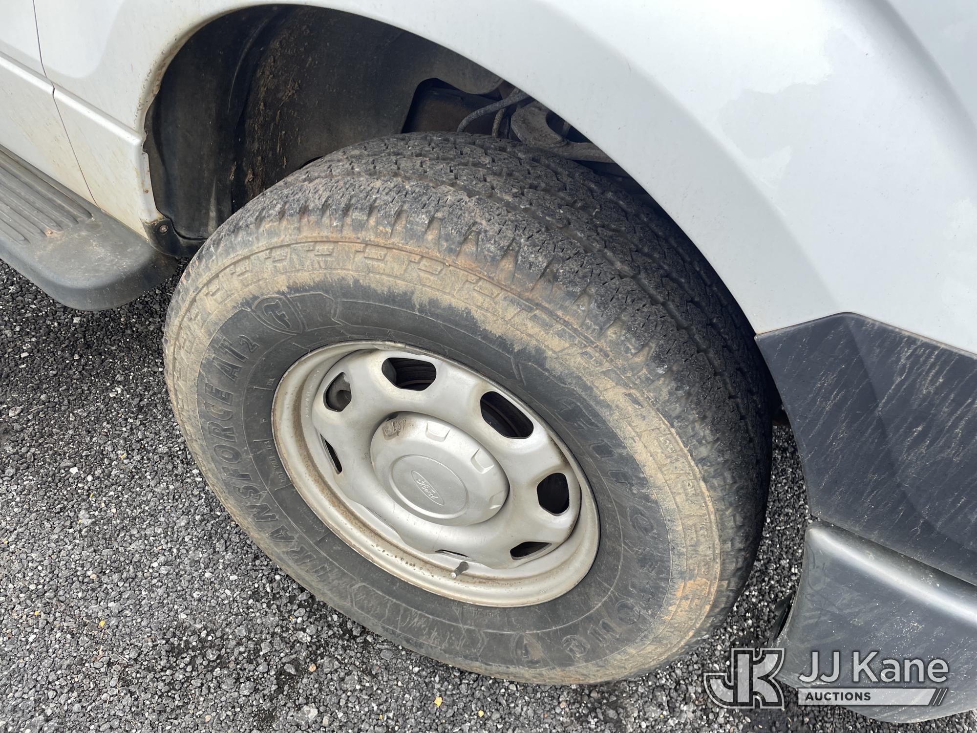 (Albertville, AL) 2012 Ford F150 4x4 Crew-Cab Pickup Truck, (Municipality Owned) Runs & Moves) (Jump