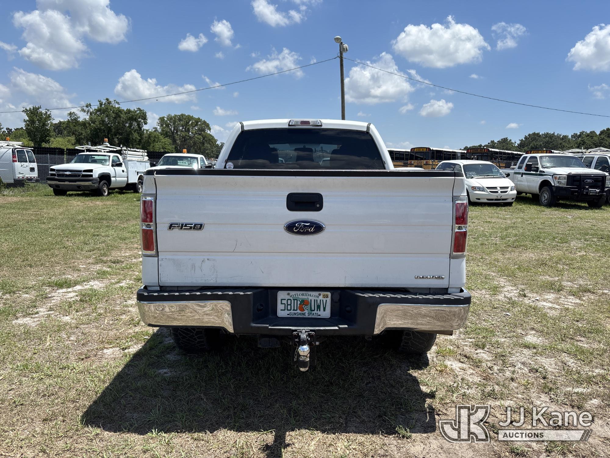 (Tampa, FL) 2014 Ford F150 4x4 Extended-Cab Pickup Truck Runs & Moves) (Body & Paint Damage