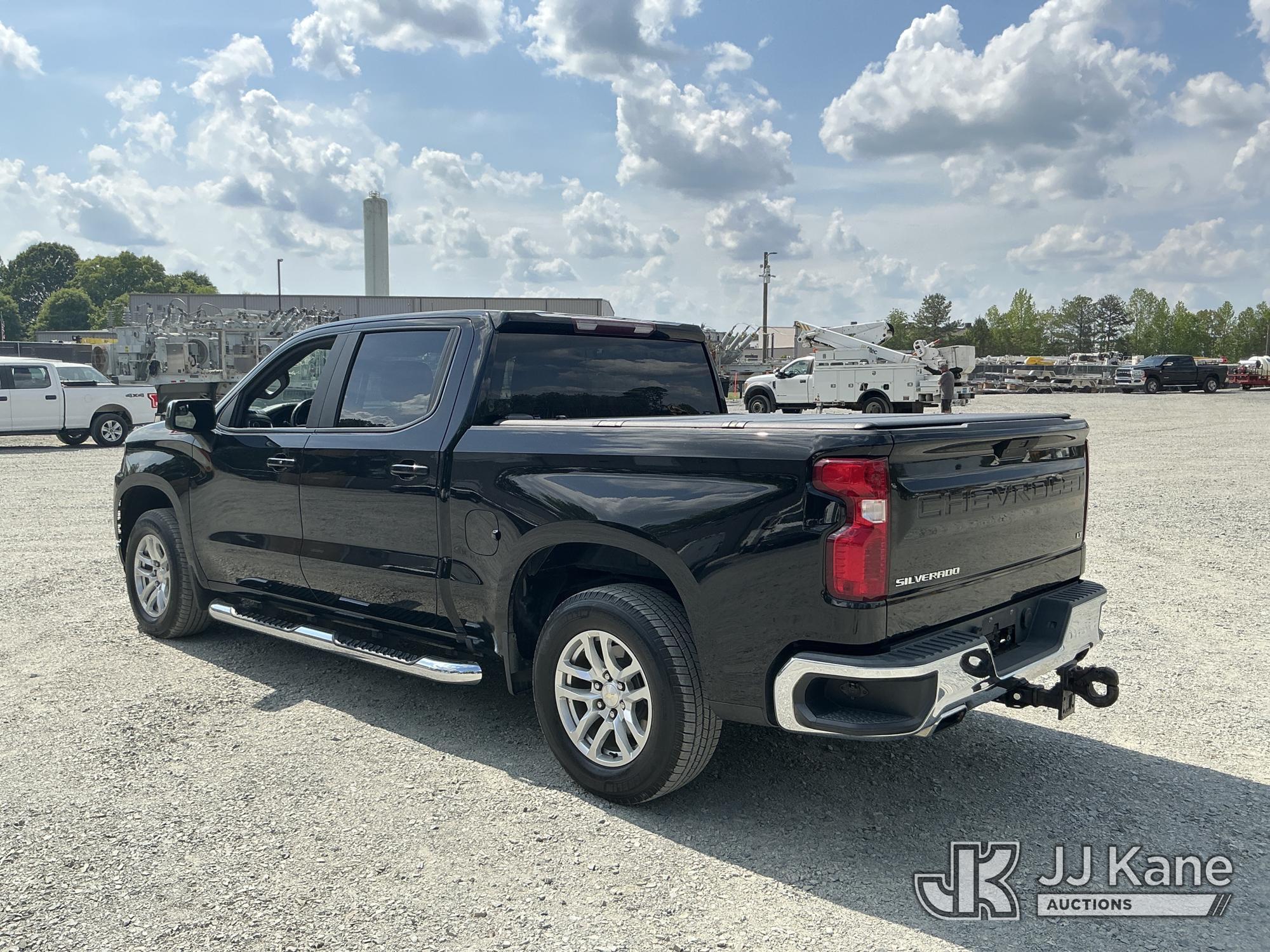 (China Grove, NC) 2020 Chevrolet Silverado 1500 4x4 Crew-Cab Pickup Truck Runs & Moves) (Seller Stat