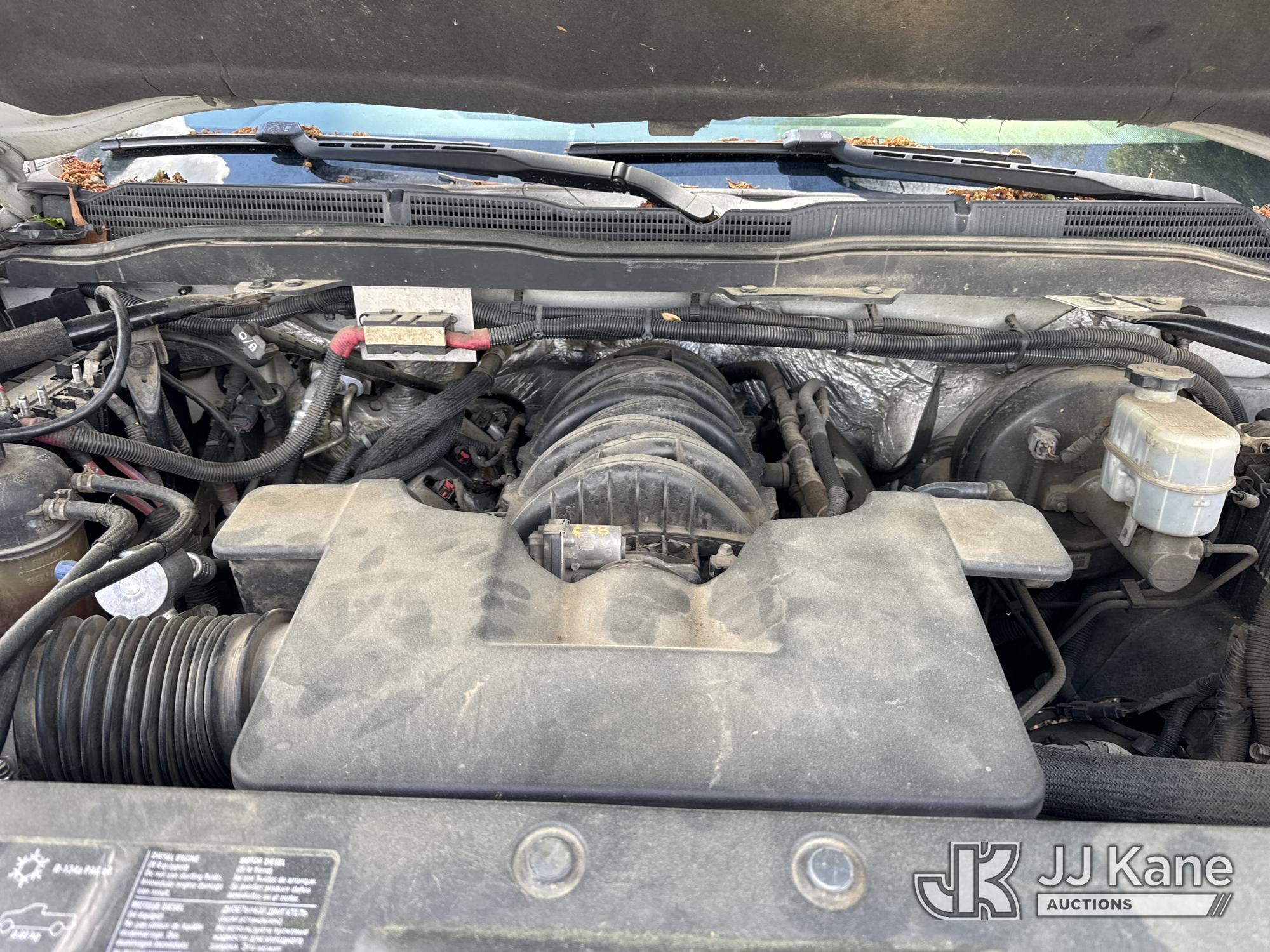 (Wakefield, VA) 2014 Chevrolet Silverado 1500 4x4 Crew-Cab Pickup Truck Not Running, Condition Unkno