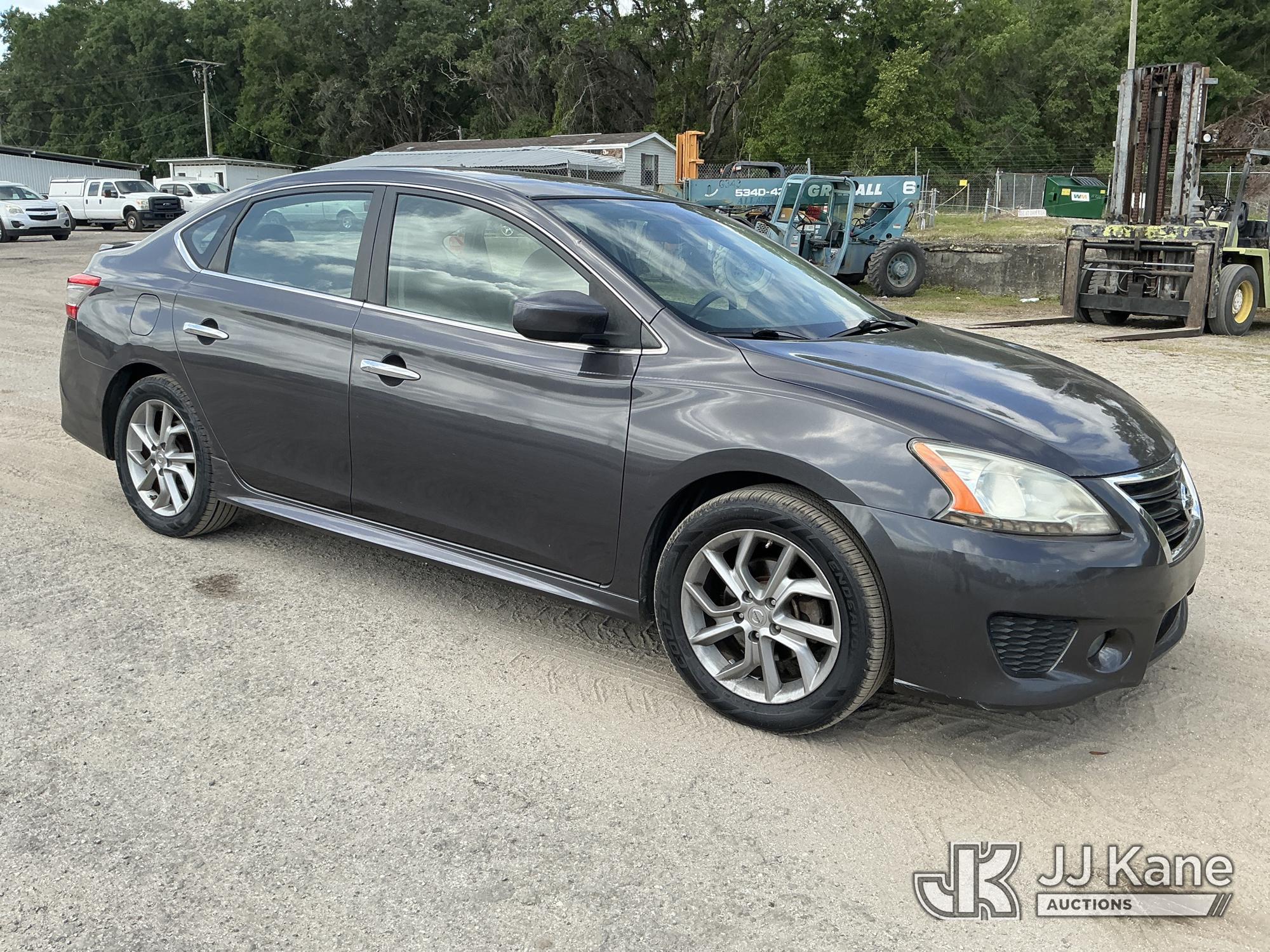 (Tampa, FL) 2014 Nissan Sentra 4-Door Sedan Runs & Moves) (Body Damage, Paint Damage) (FL Residents