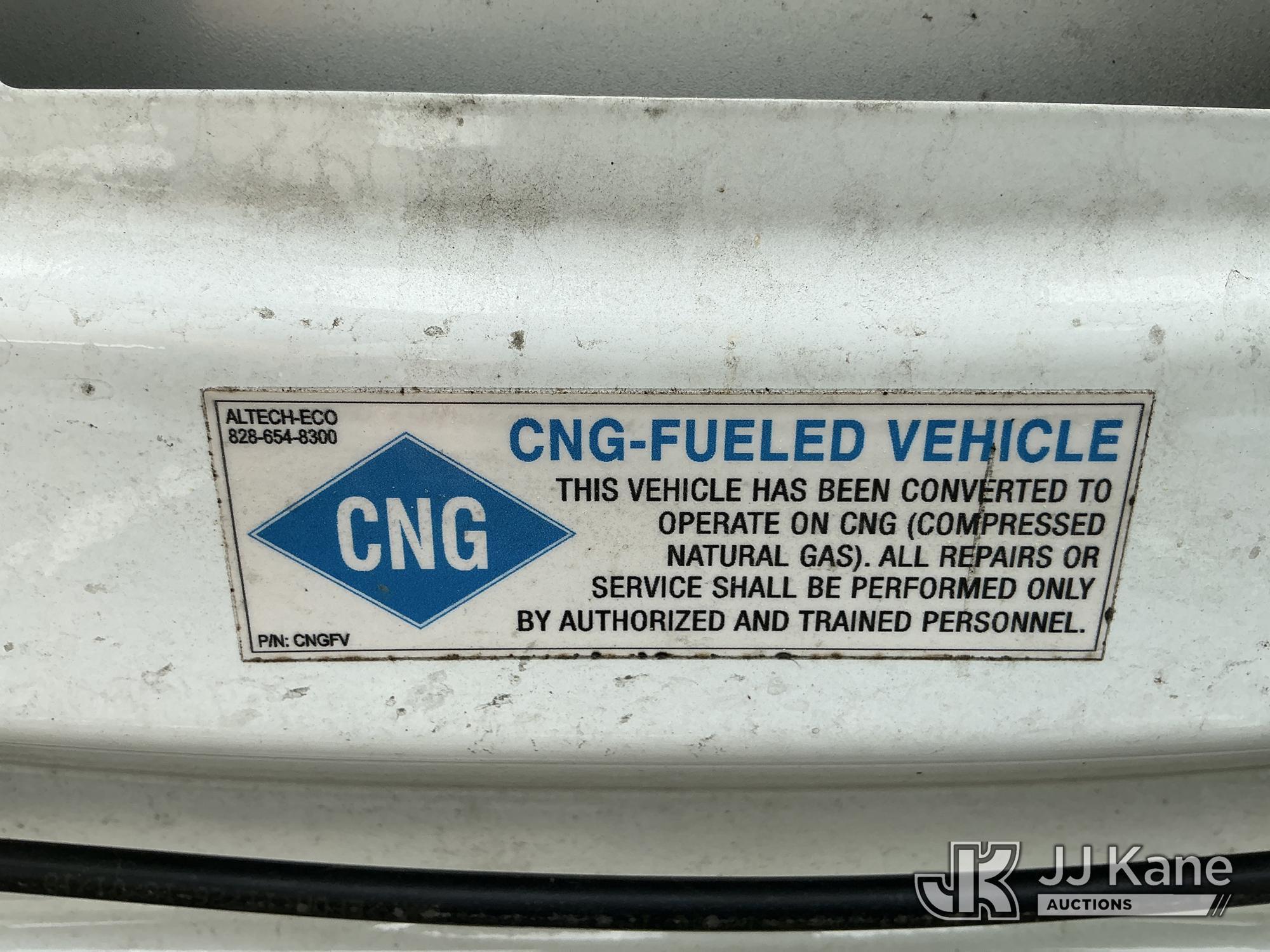 (China Grove, NC) 2018 Ford TRANSIT CONNECT Mini Cargo Van Runs & Moves) (Check Engine Light On, Pai