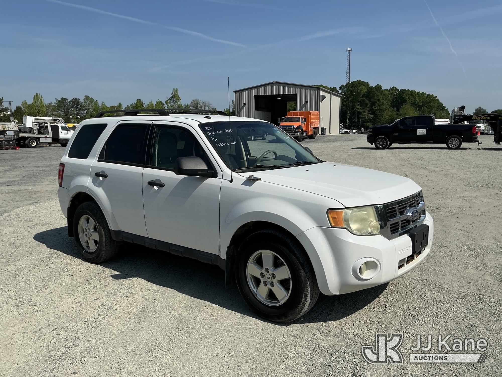 (China Grove, NC) 2011 Ford Escape 4x4 4-Door Sport Utility Vehicle Runs & Moves) (Body/Paint Damage