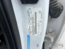 (College Park, GA) 2017 Ford F250 SD 4x4 Crew-Cab Pickup Truck Runs & Moves) (Engine Tick