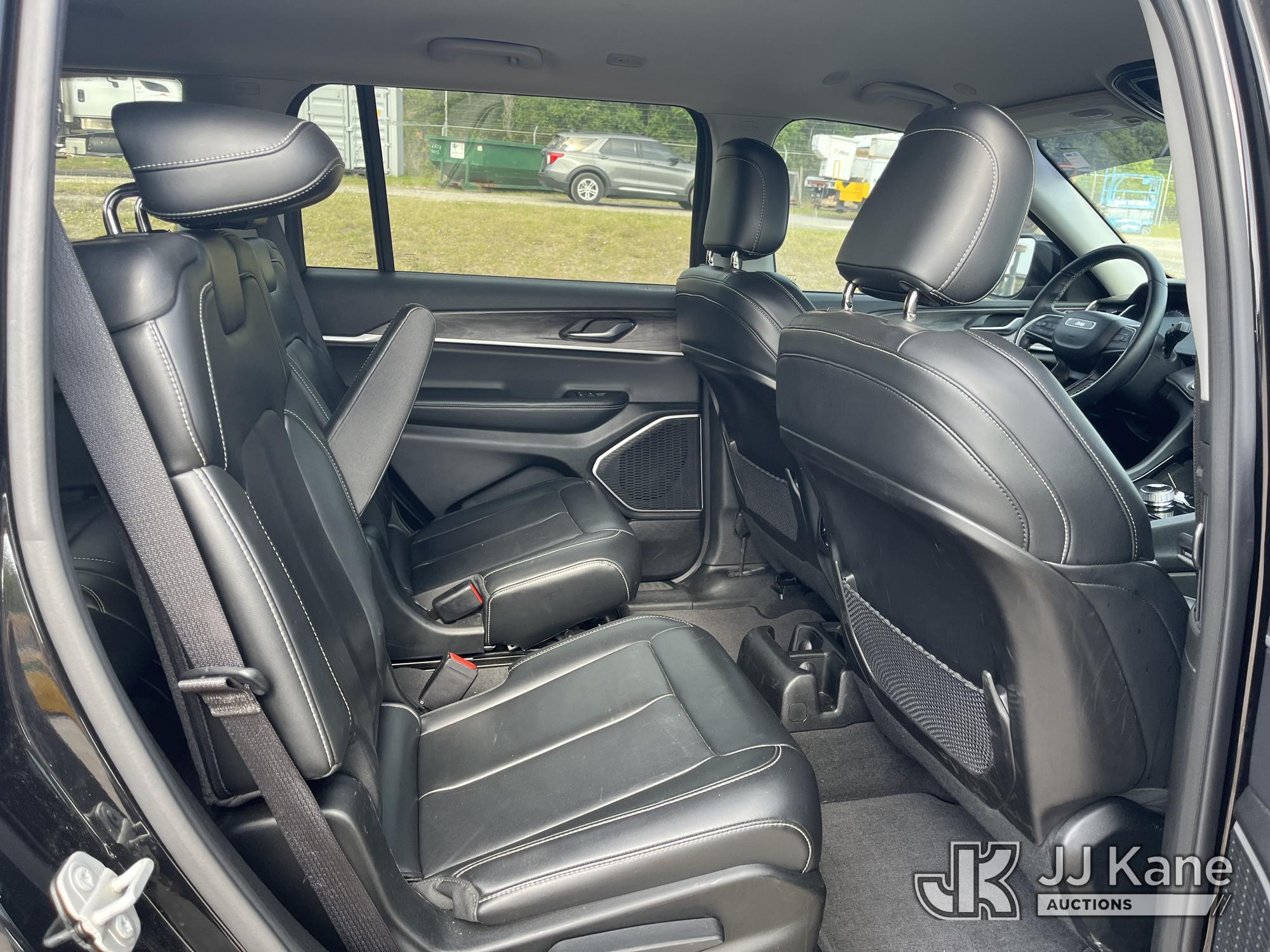 (Tampa, FL) 2021 Jeep Grand Cherokee 4x4 4-Door Sport Utility Vehicle, Former Police Vehicle Hillsbo