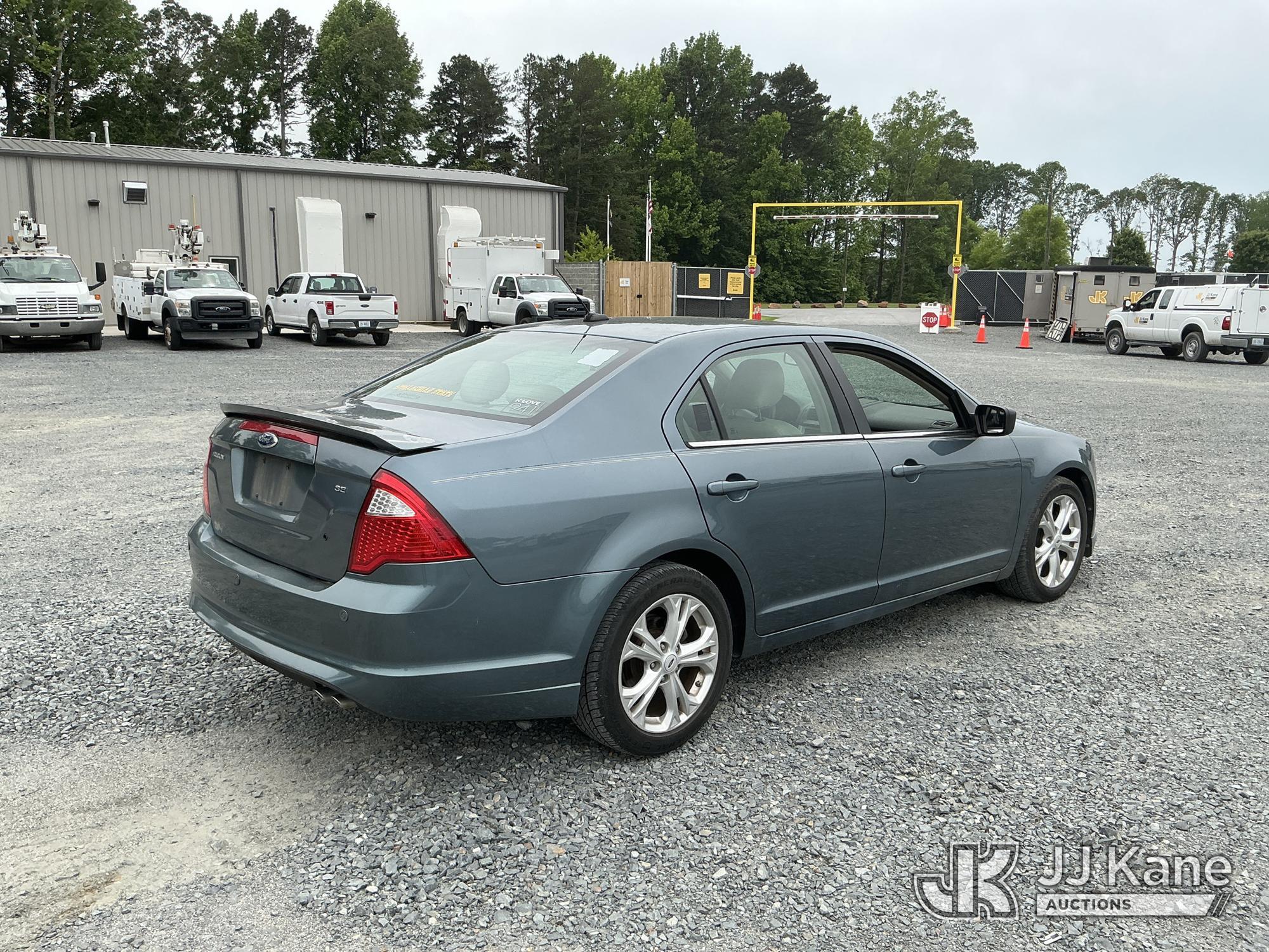 (China Grove, NC) 2012 Ford Fusion 4-Door Sedan Runs & Moves) (Paint Damage