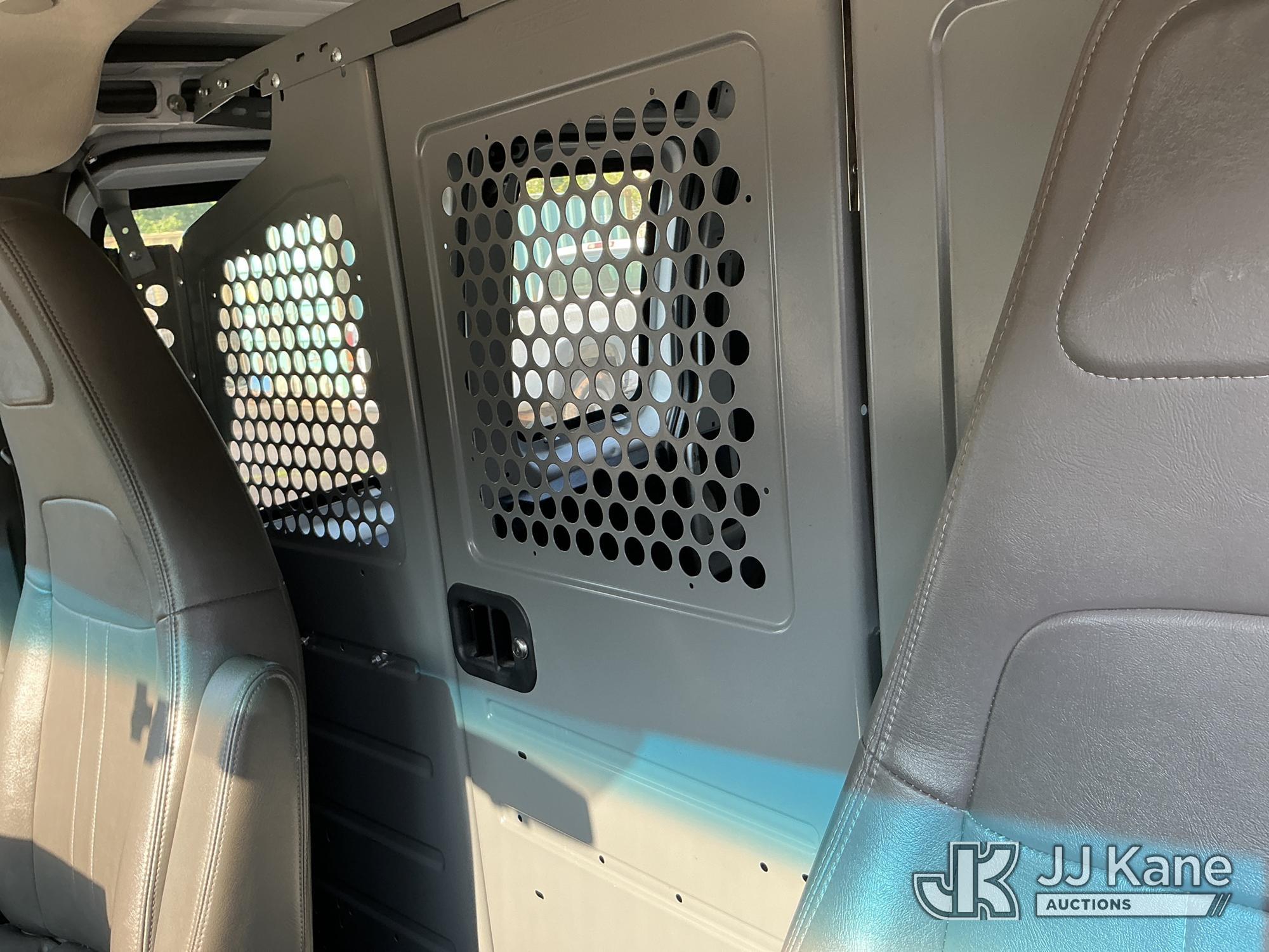 (Garner, NC) 2016 Chevrolet Express G2500 Cargo Van Runs & Moves) (Jump To Start