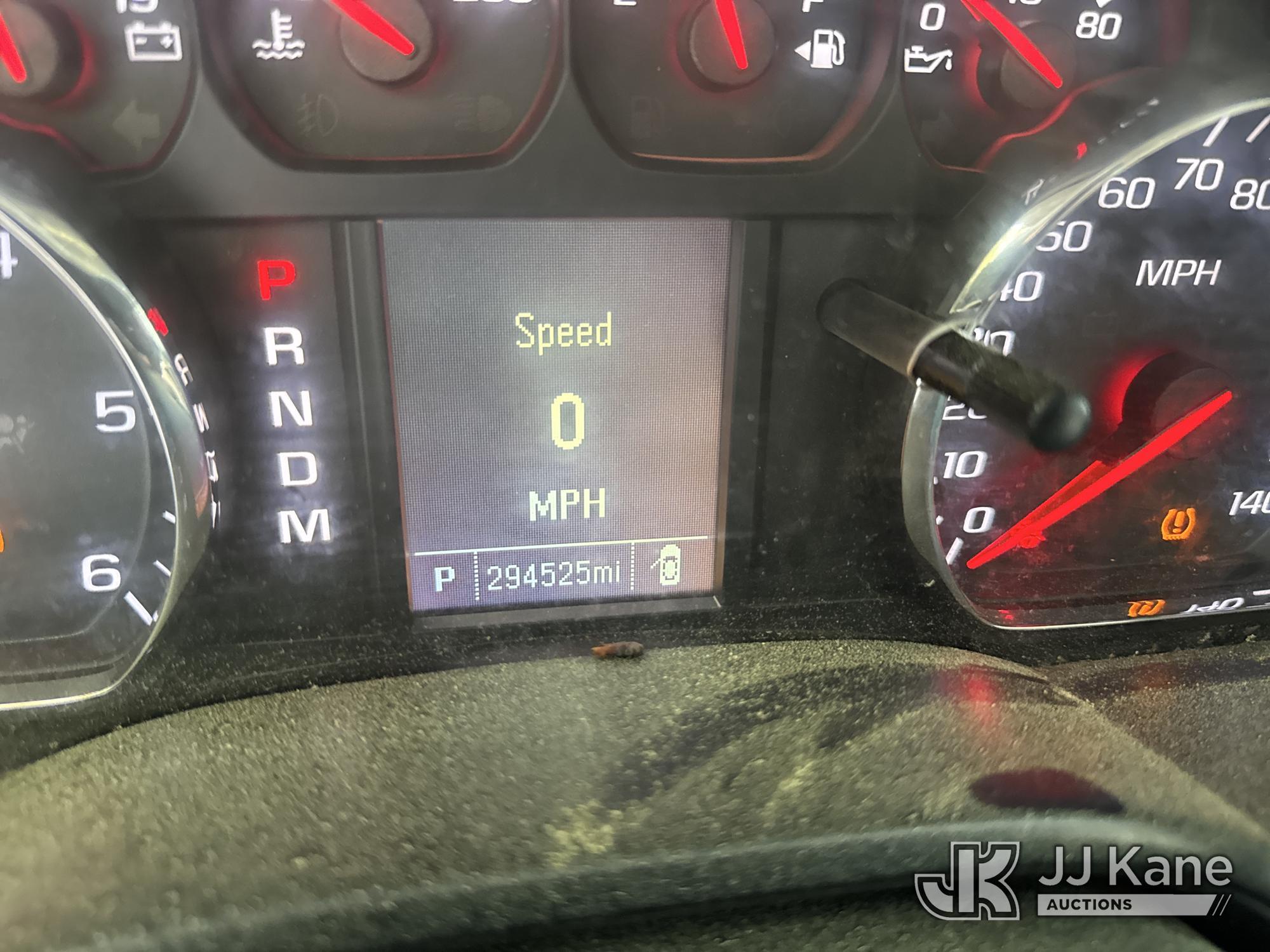 (Wakefield, VA) 2014 Chevrolet Silverado 1500 4x4 Crew-Cab Pickup Truck Not Running, Condition Unkno