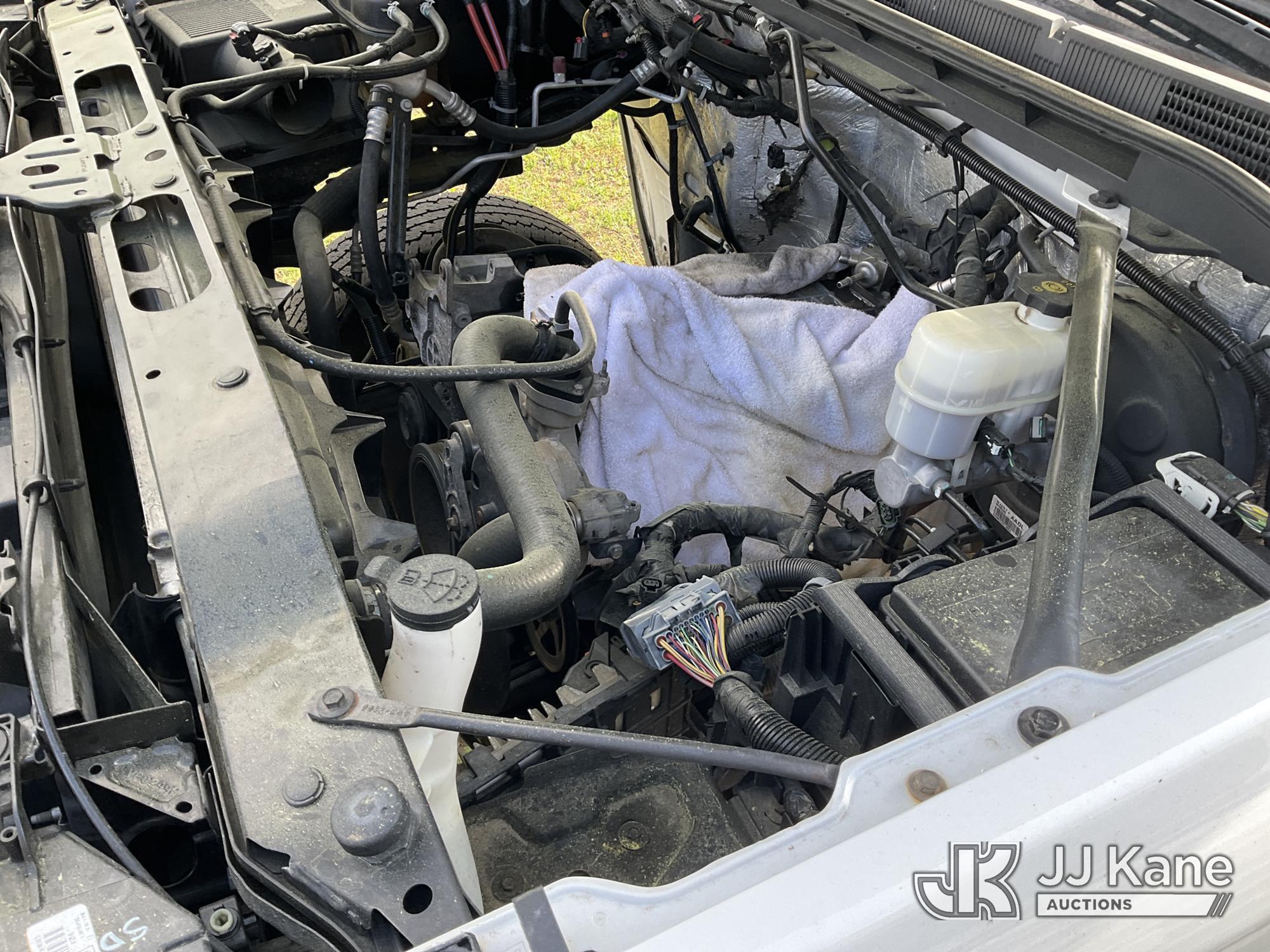 (Florence, SC) 2015 GMC Sierra 1500 4x4 Crew-Cab Pickup Truck Not Running Condition Unknown) (Parts