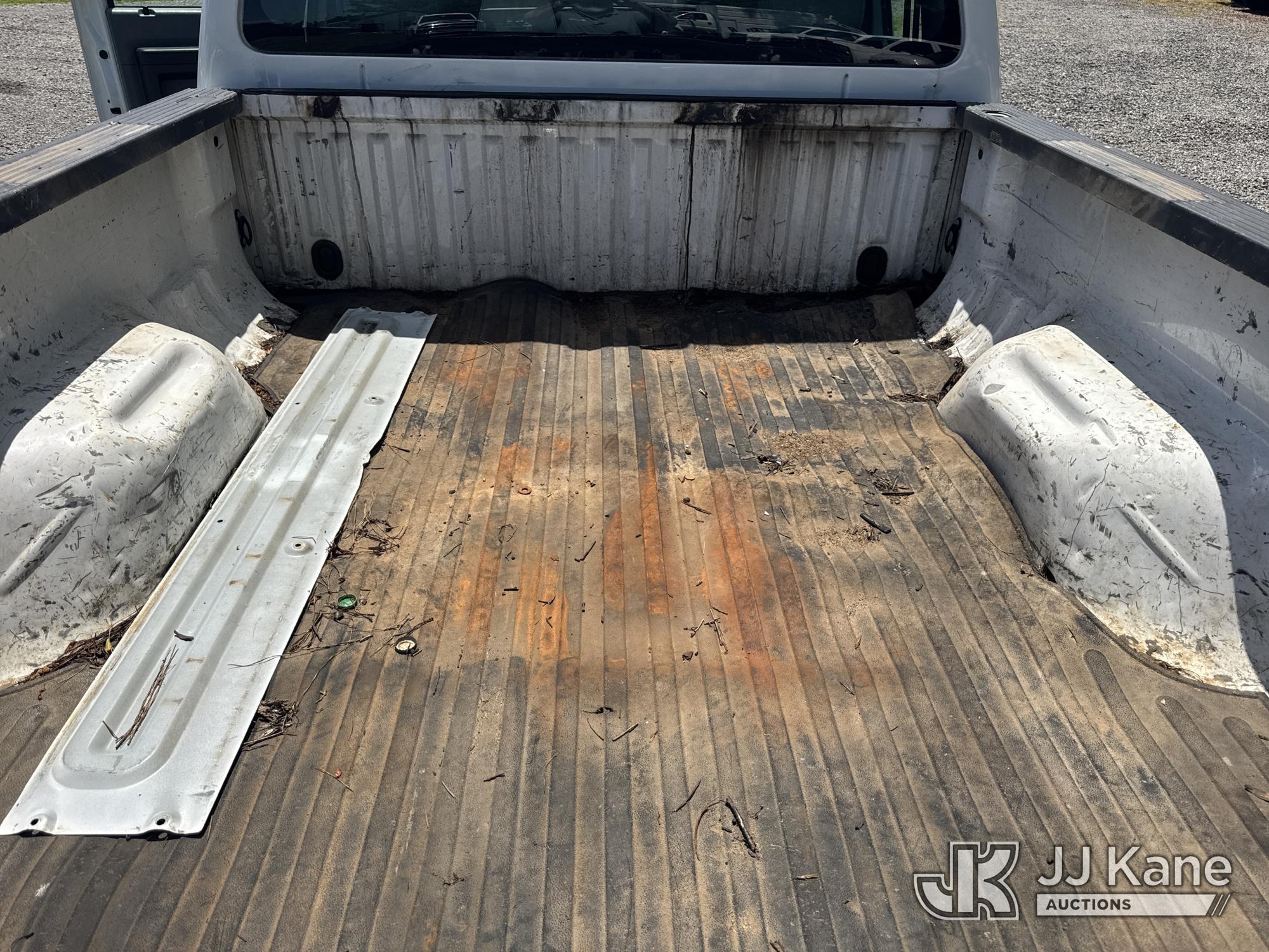 (Wakefield, VA) 2013 Ford F250 Crew-Cab Pickup Truck Runs & Moves) (Check Engine Light On, Body/Pain