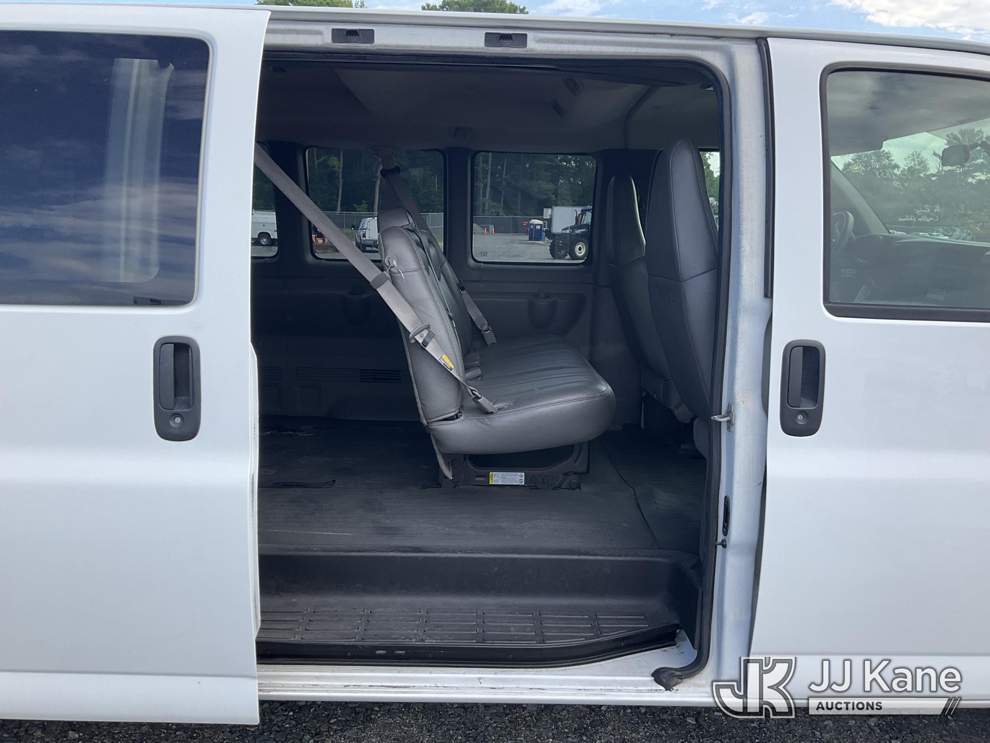 (China Grove, NC) 2007 GMC Savanna Extended Passenger Van Not Running, Condition Unknown, No CNG Fue