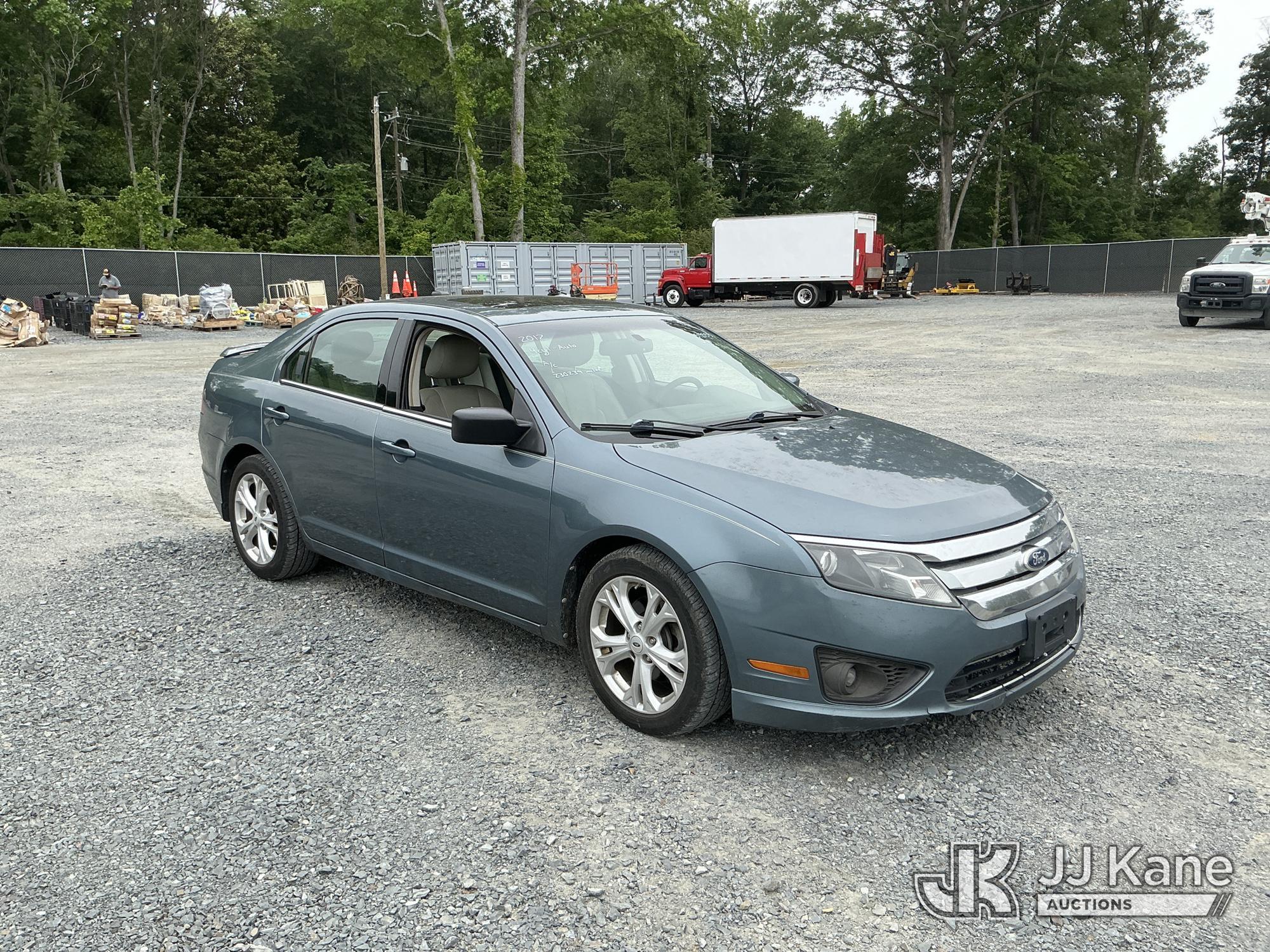 (China Grove, NC) 2012 Ford Fusion 4-Door Sedan Runs & Moves) (Paint Damage