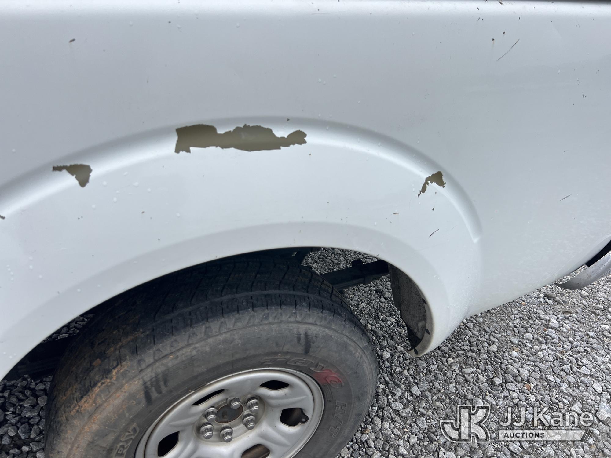 (Villa Rica, GA) 2016 Nissan Frontier Extended-Cab Pickup Truck Runs & Moves) (Check Engine Light On