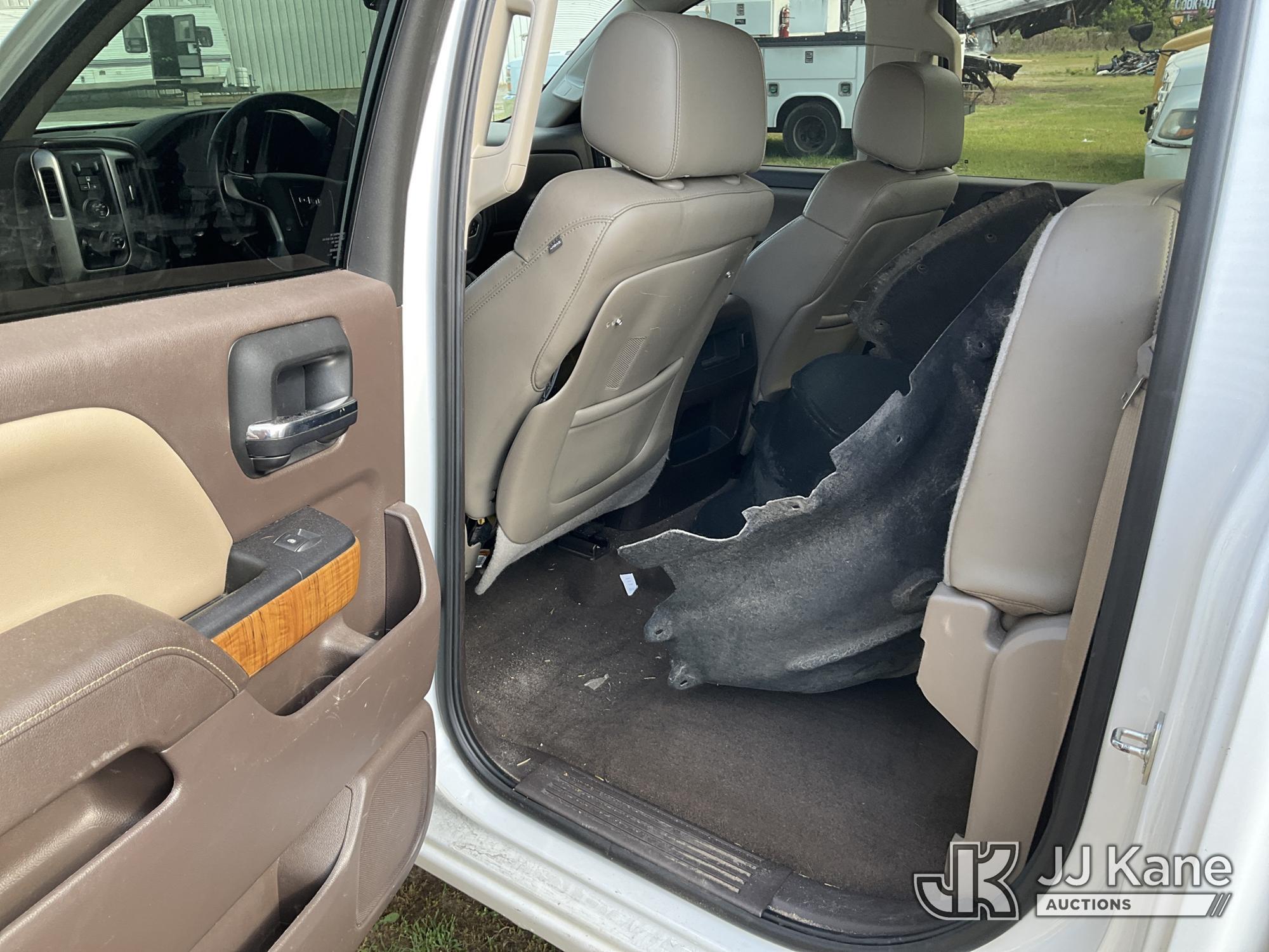 (Florence, SC) 2015 GMC Sierra 1500 4x4 Crew-Cab Pickup Truck Not Running Condition Unknown) (Parts