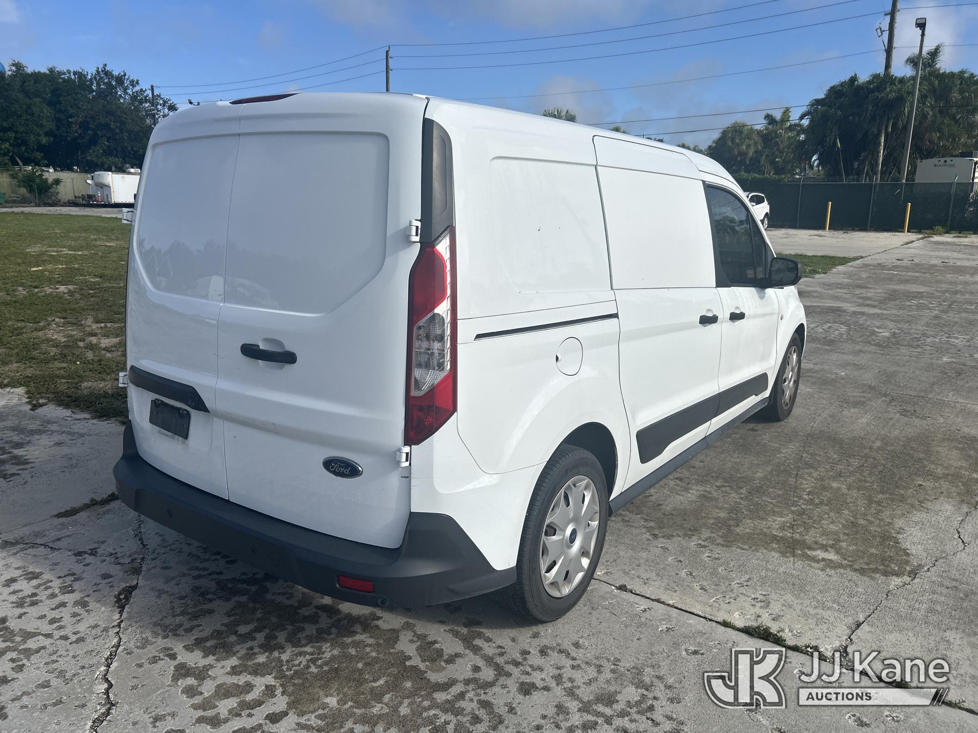 (Riviera Beach, FL) 2017 Ford Transit Connect Mini Cargo Van Runs & Moves) (Paint Damage) (FL Reside