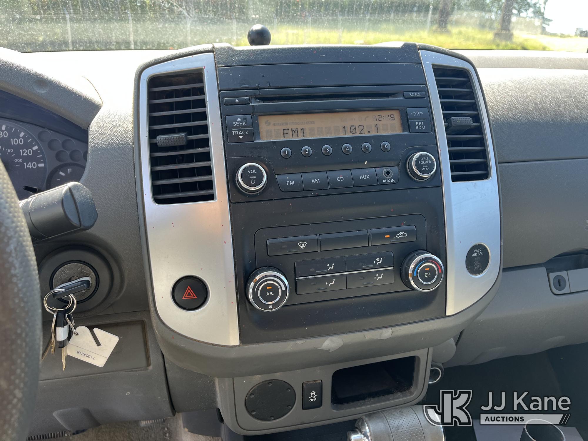 (Chester, VA) 2015 Nissan Frontier Extended-Cab Pickup Truck Runs & Moves