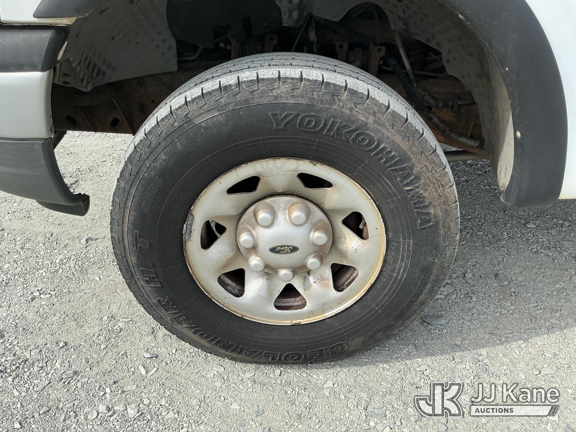 (China Grove, NC) 1999 Ford F-250 4X4 Cab & Chassis Runs & Moves) (ABS Light On, Brake Light On, Mis