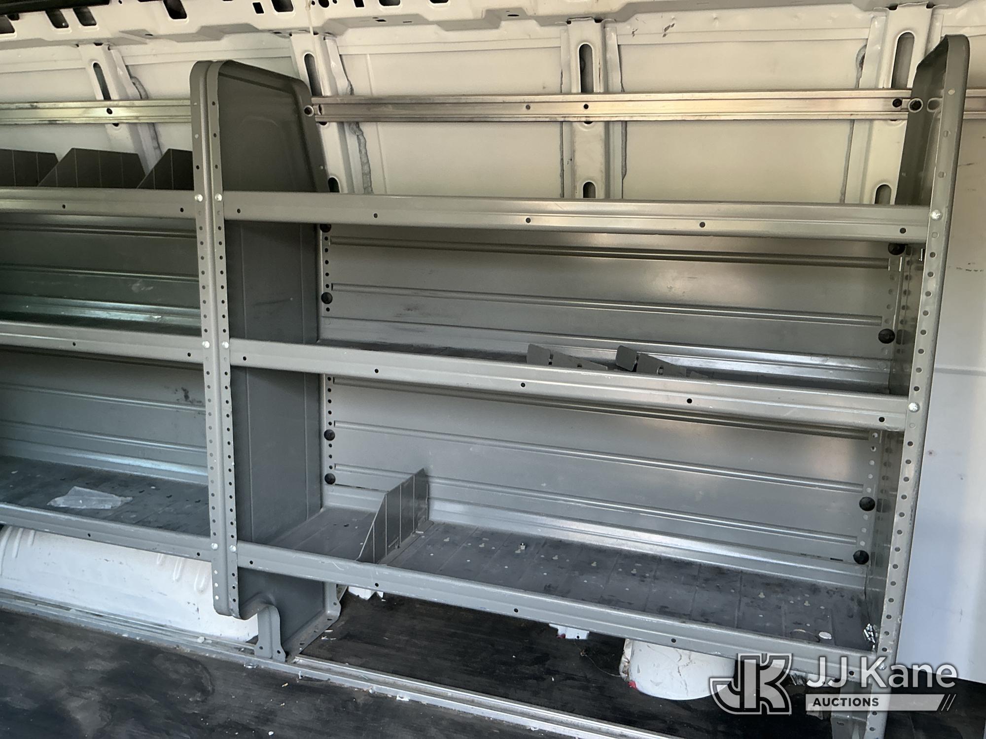 (Garner, NC) 2016 Chevrolet Express G2500 Cargo Van Runs & Moves) (Jump To Start