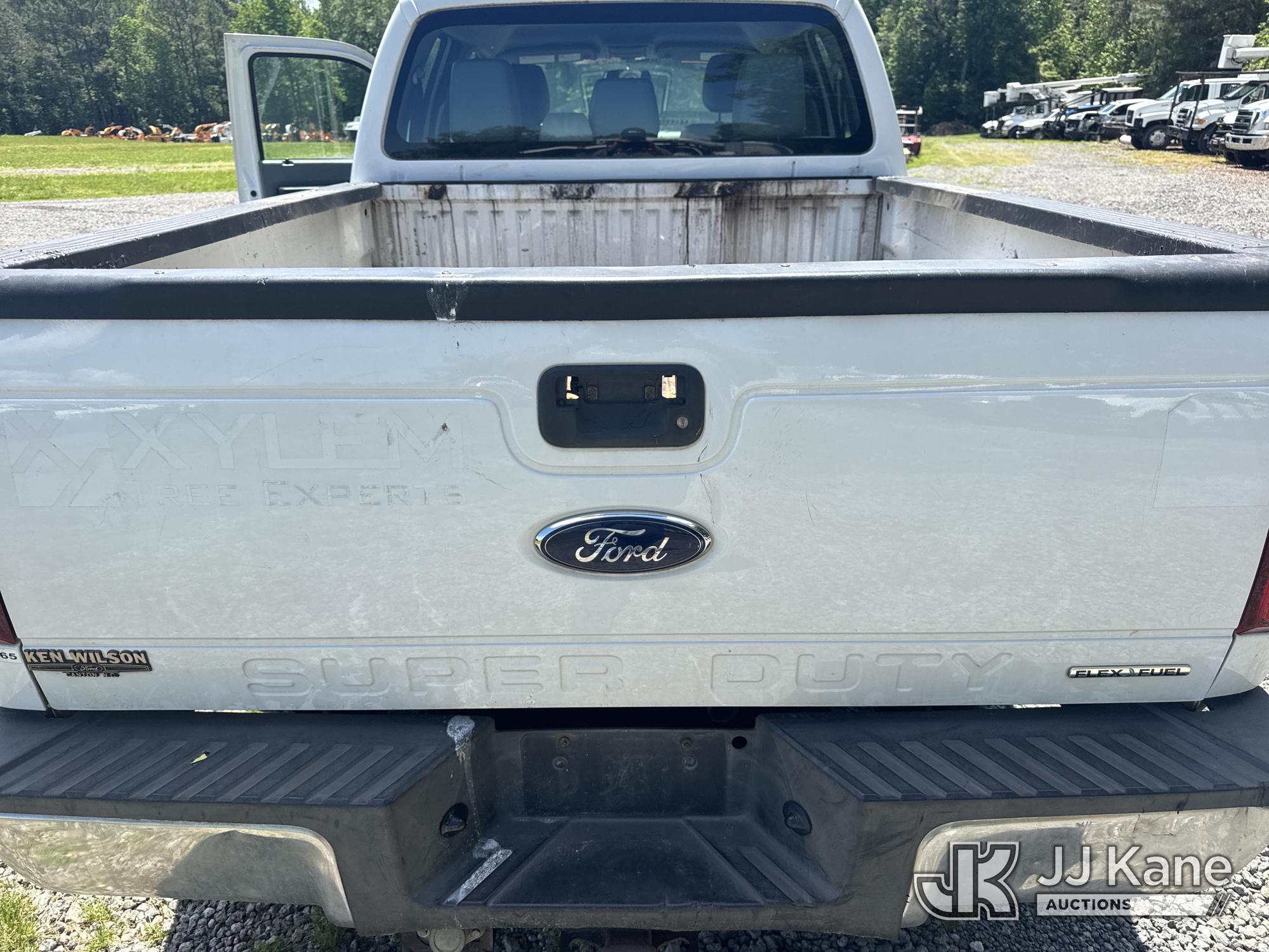 (Wakefield, VA) 2013 Ford F250 Crew-Cab Pickup Truck Runs & Moves) (Check Engine Light On, Body/Pain