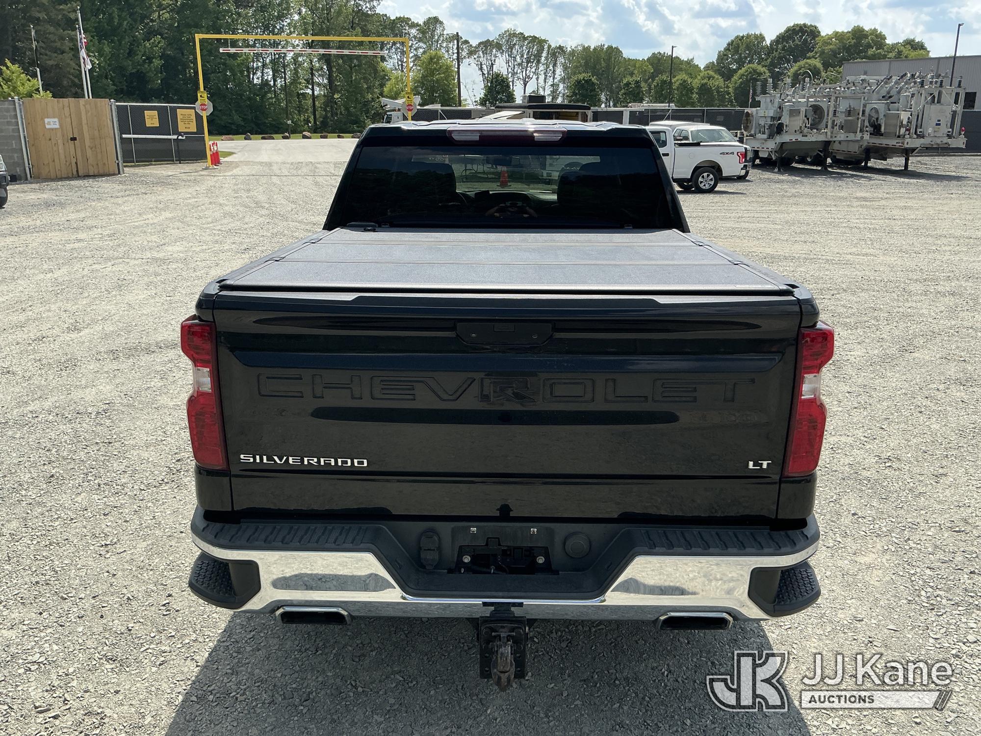 (China Grove, NC) 2020 Chevrolet Silverado 1500 4x4 Crew-Cab Pickup Truck Runs & Moves) (Seller Stat