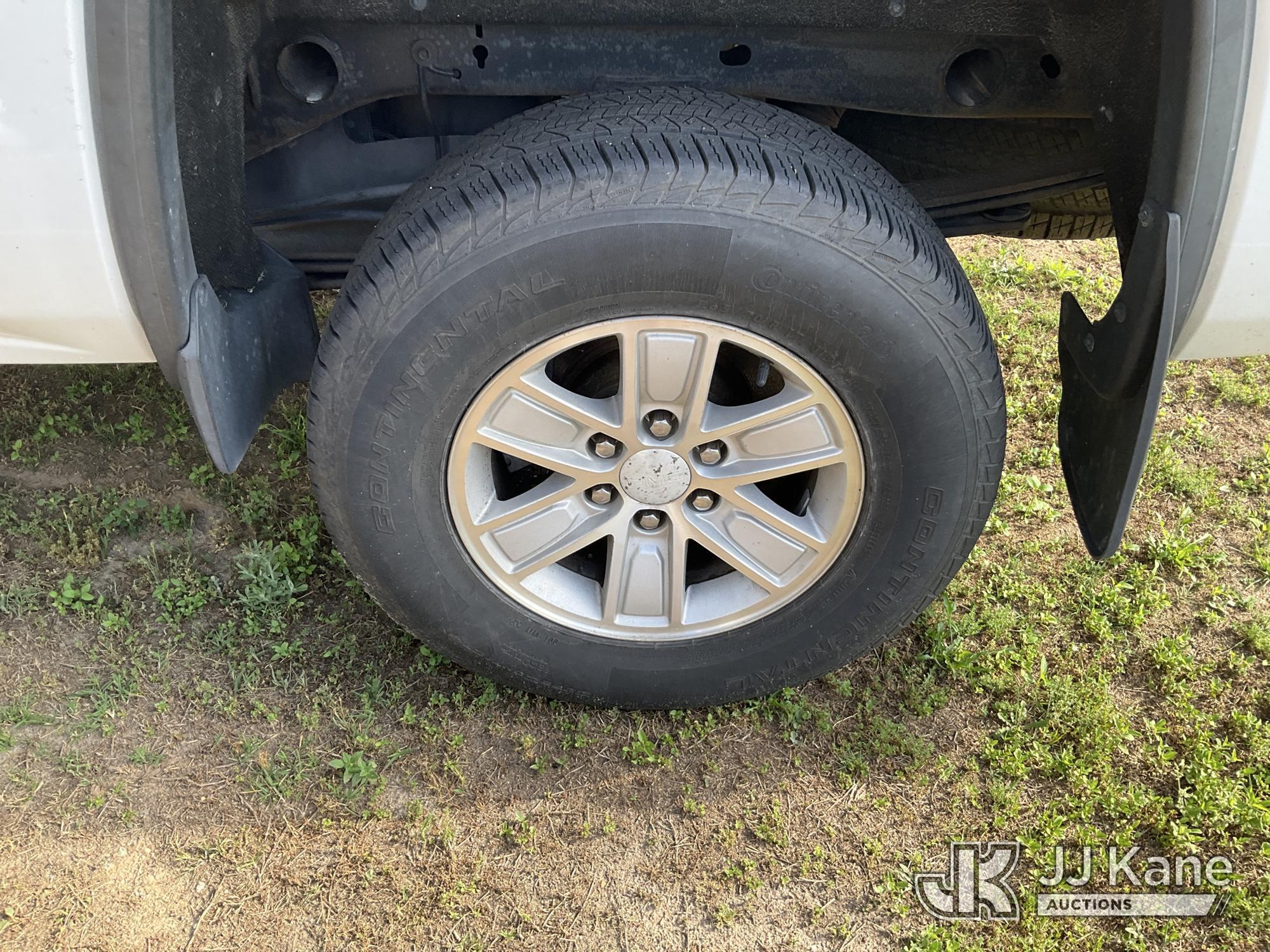 (Florence, SC) 2015 GMC Sierra 1500 4x4 Crew-Cab Pickup Truck Not Running Condition Unknown) (Parts