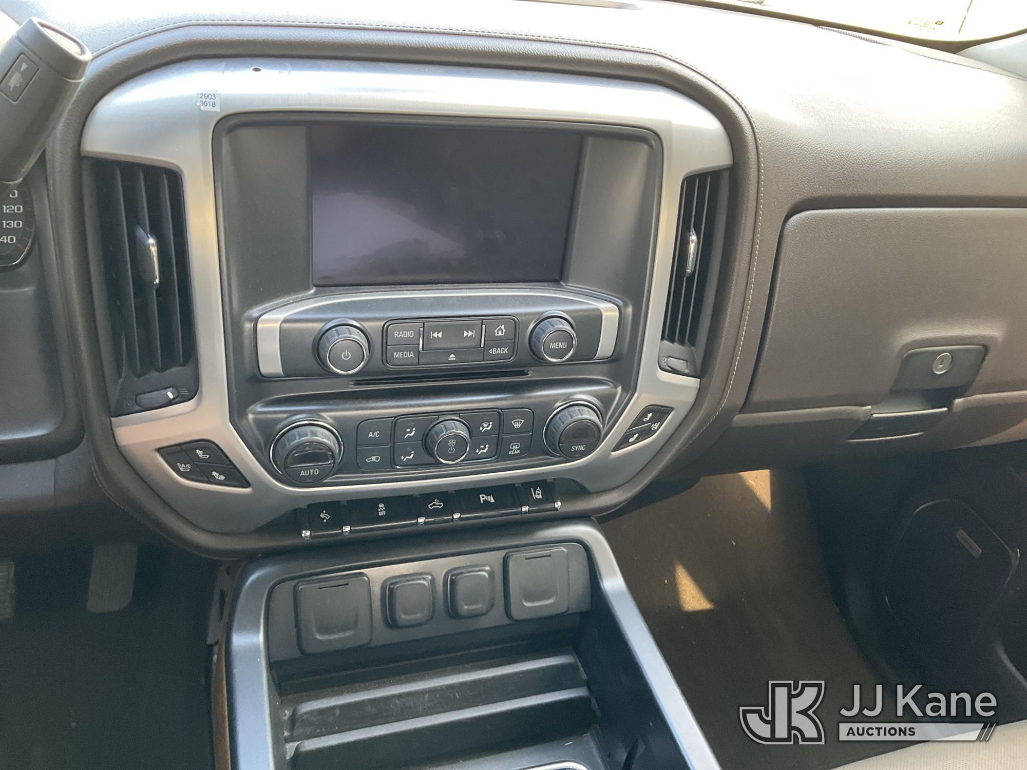 (Florence, SC) 2015 GMC Sierra 1500 4x4 Crew-Cab Pickup Truck Not Running Condition Unknown) (Parts