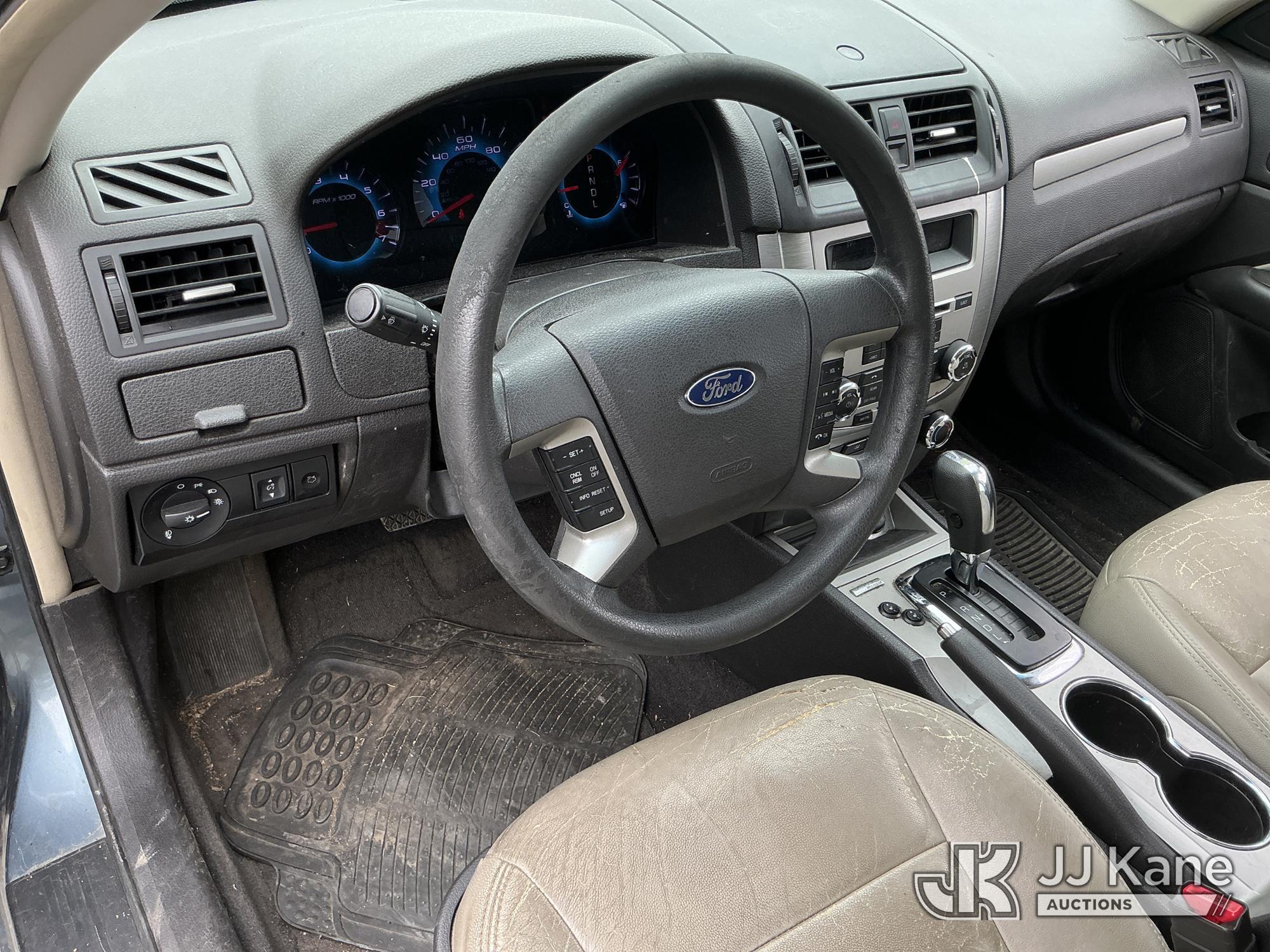 (China Grove, NC) 2012 Ford Fusion 4-Door Sedan Runs & Moves) (Paint Damage